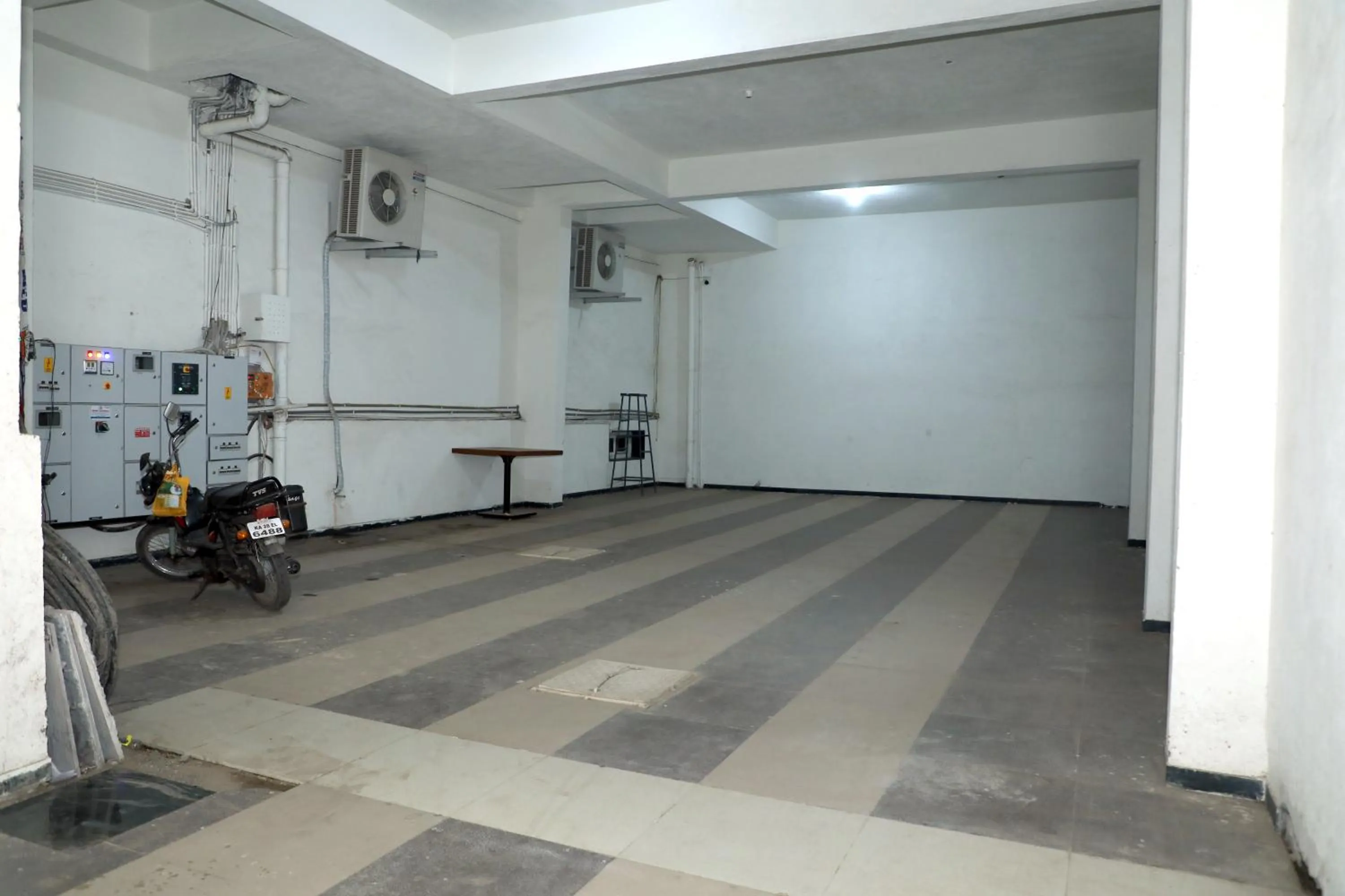 Parking in VOV Hotels Vijayapura