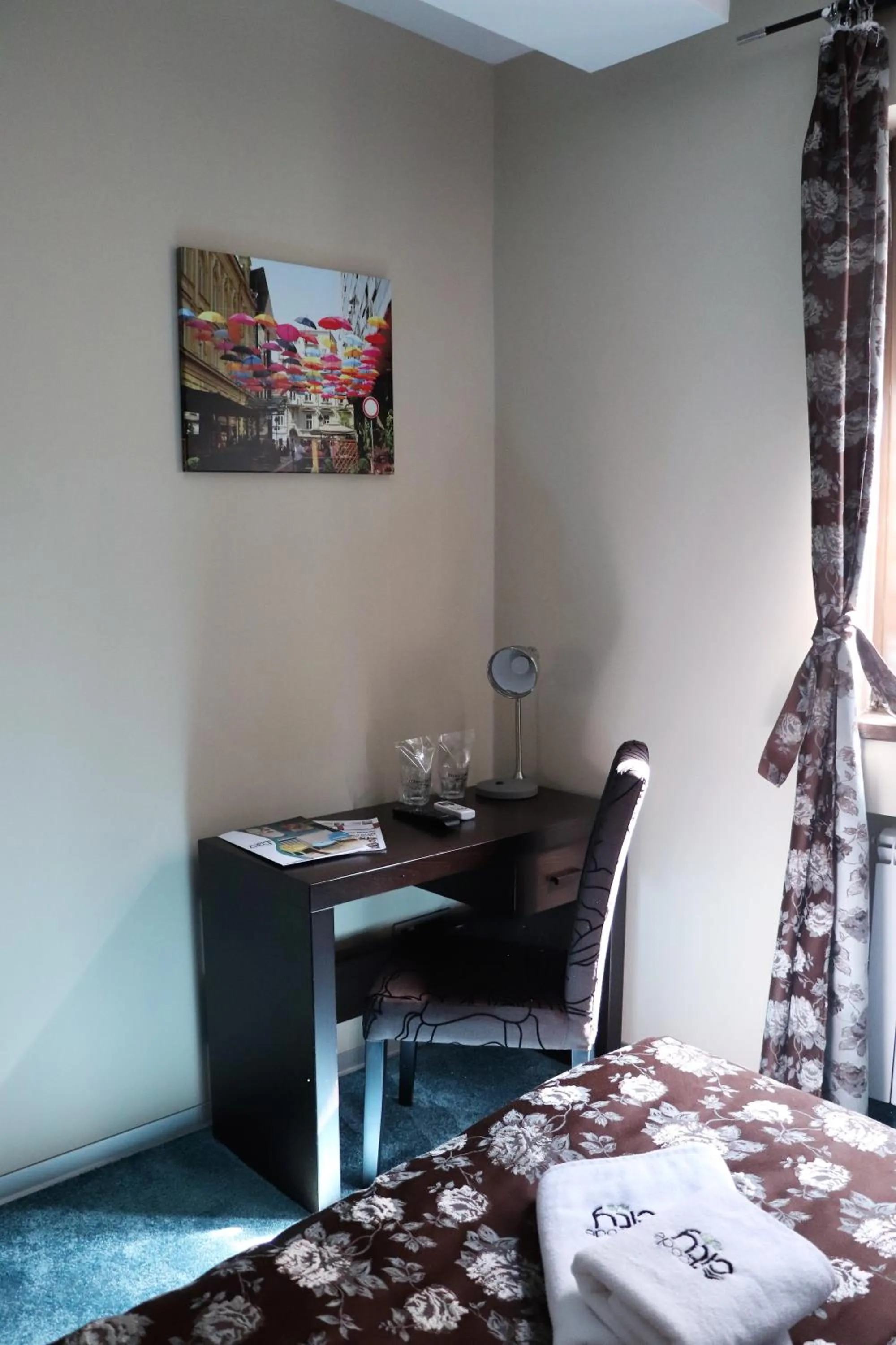 Bedroom, Bed in City Code In Joy