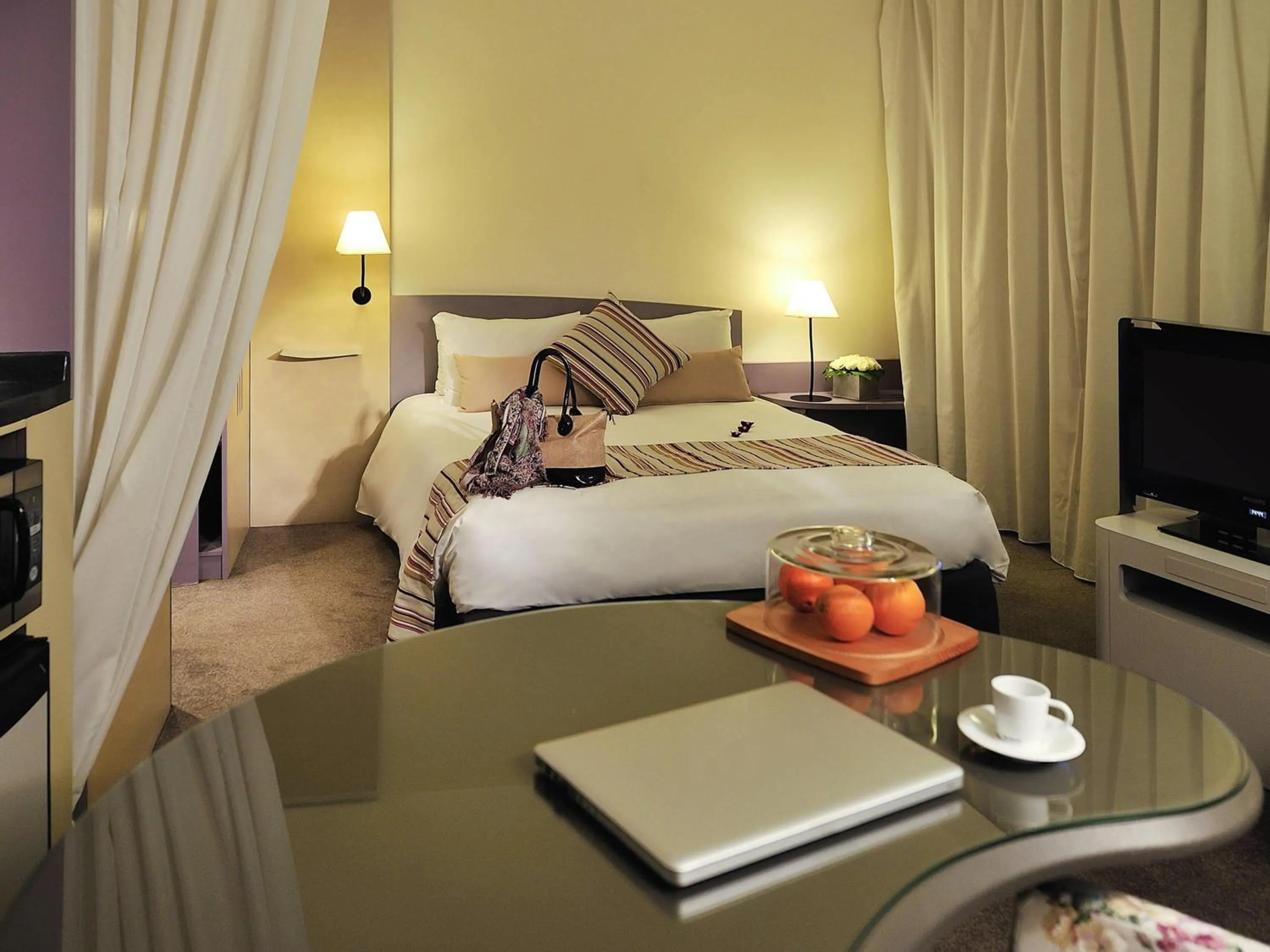 Bedroom, Bed in Novotel Marrakech Hivernage