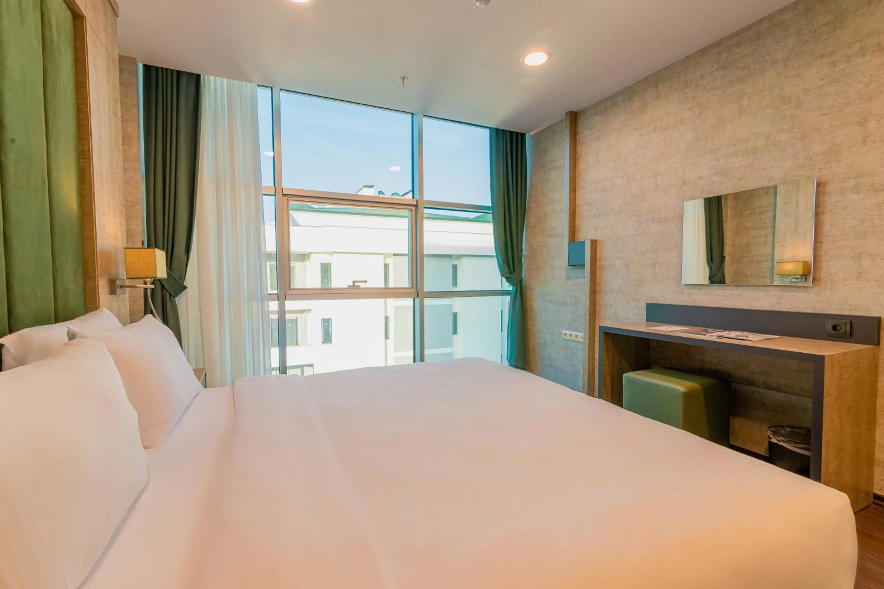 View (from property/room), Bed in Sabırlar City Suites Hotel