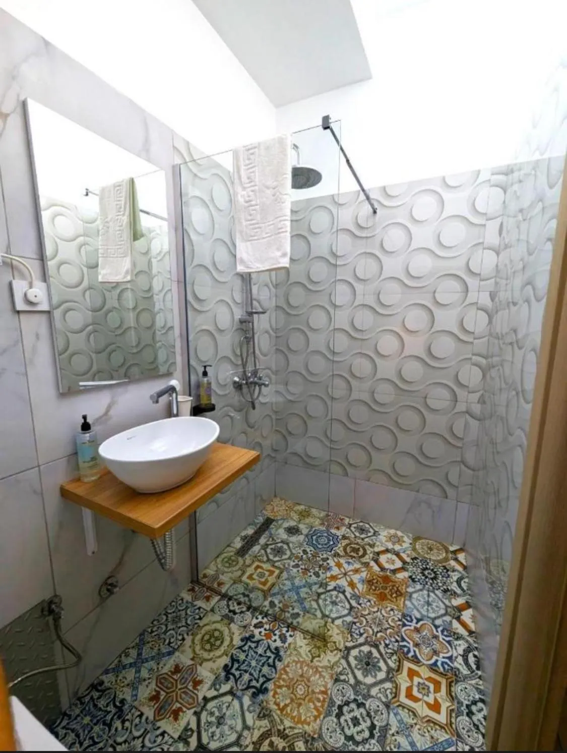 Shower in Easy Apartments