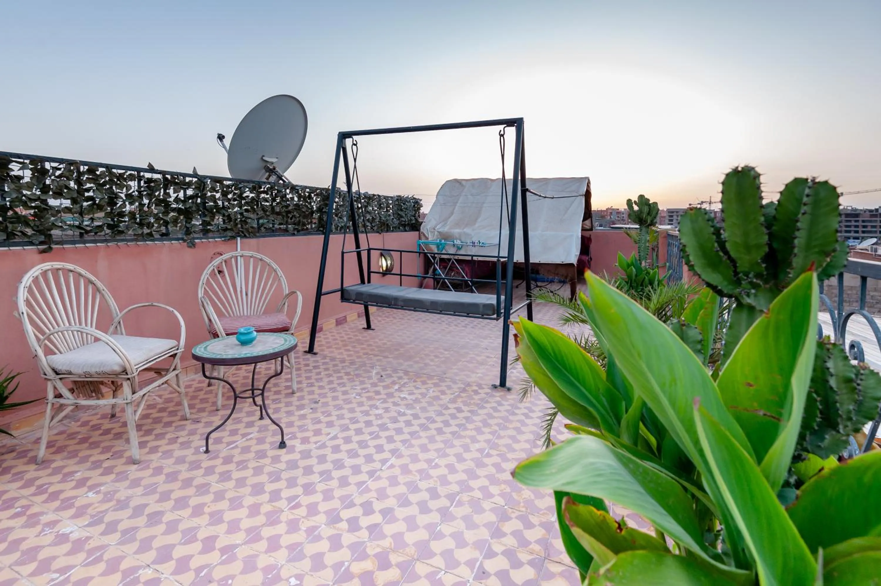 Sunrise in Riad Losra