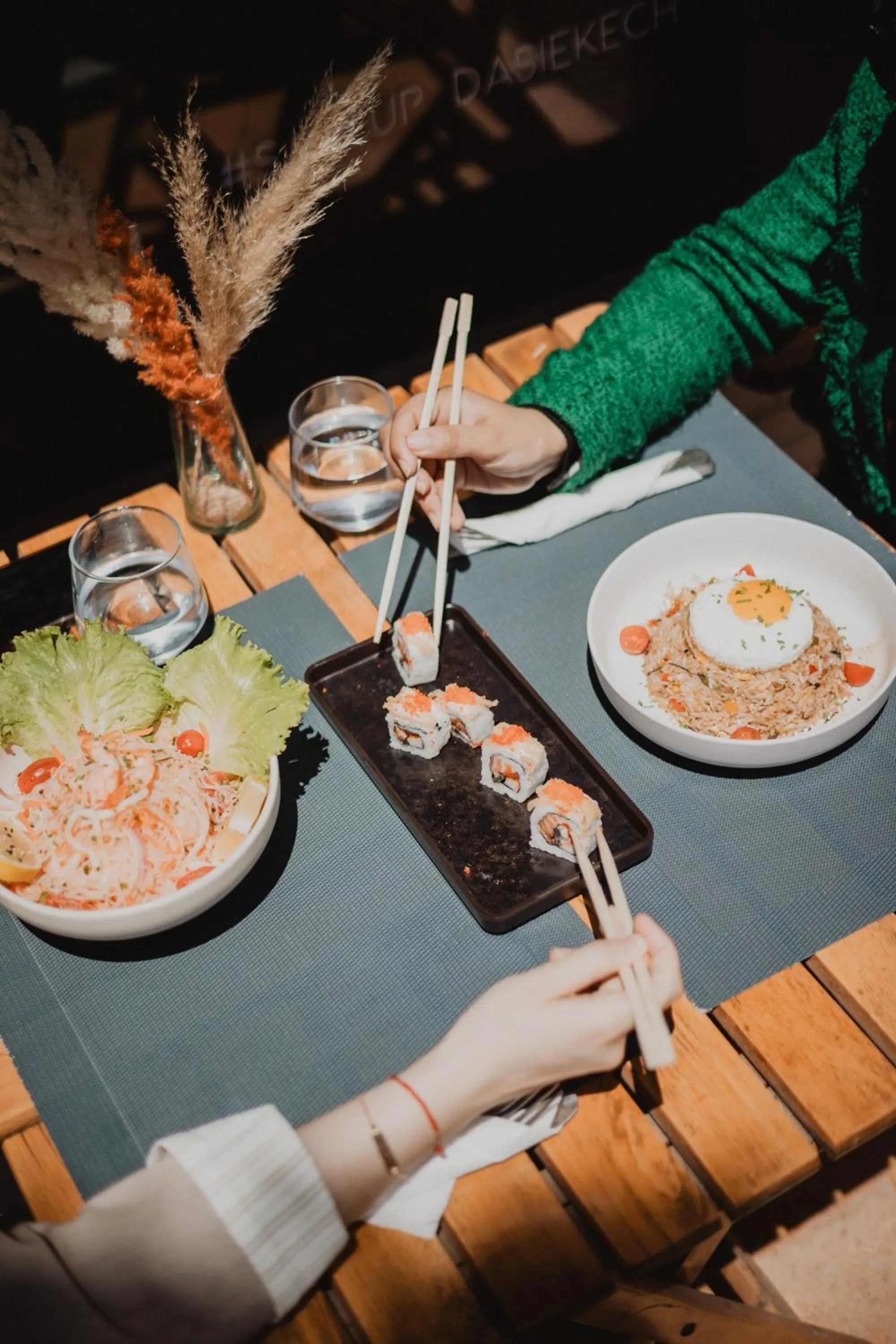 Restaurant/places to eat in Amani Hotel Suites & Spa