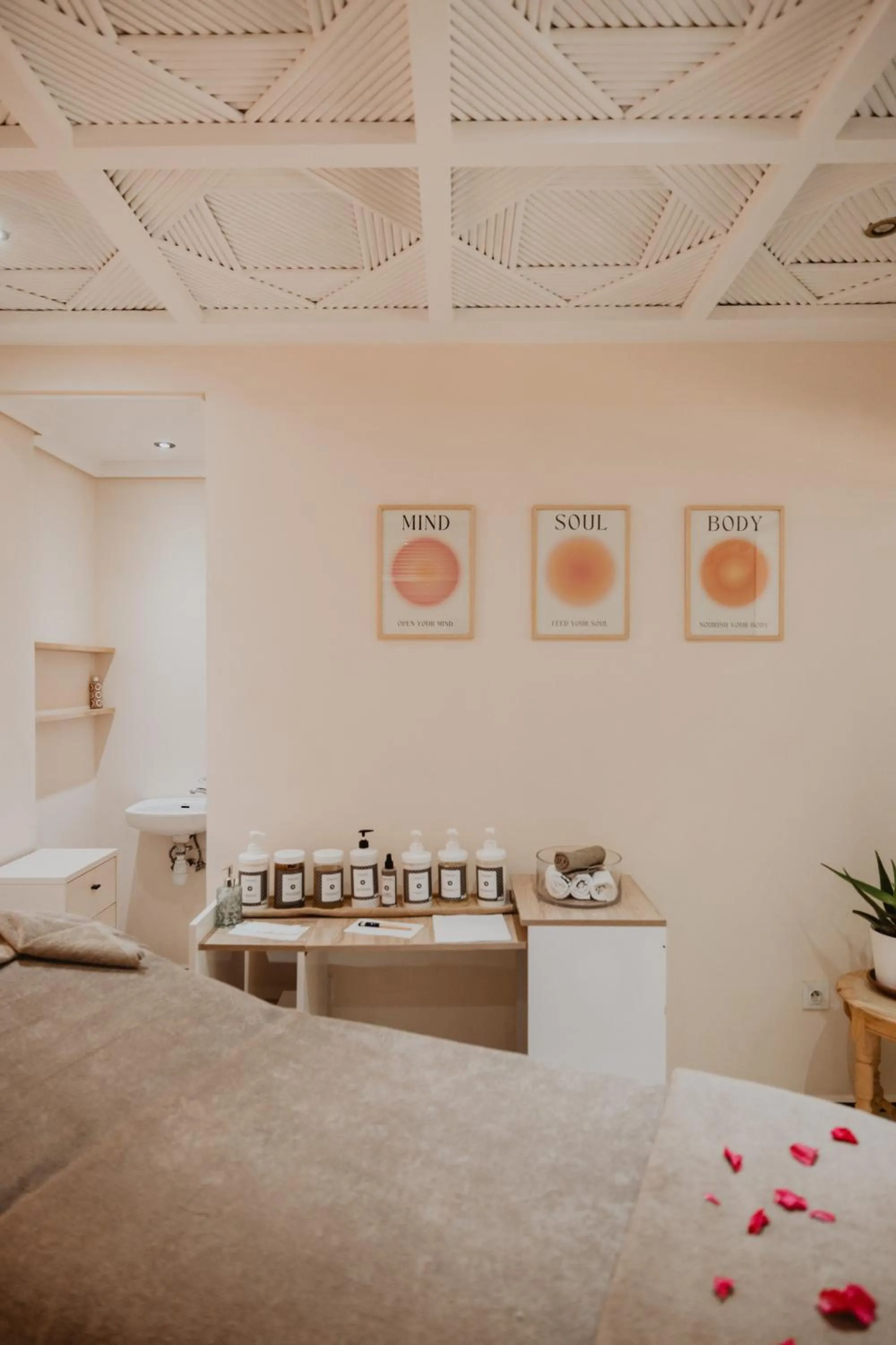 Spa and wellness centre/facilities in Amani Hotel Suites & Spa