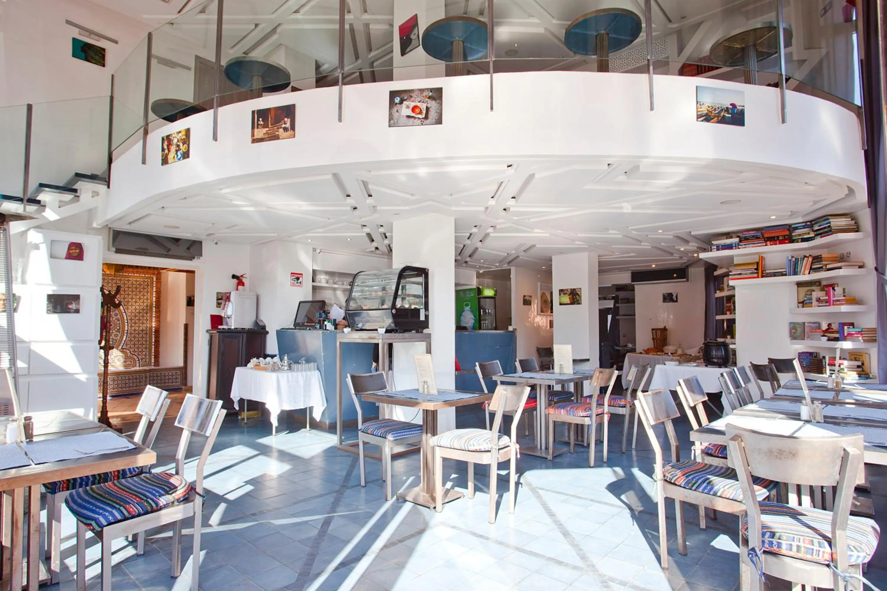 Restaurant/places to eat in Amani Hotel Suites & Spa