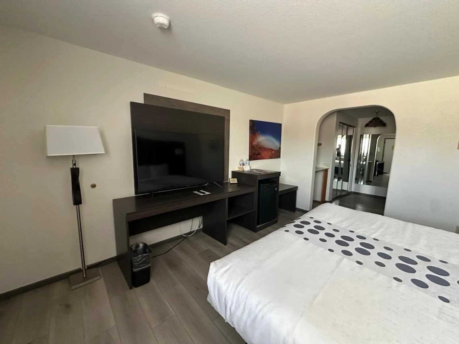 room service, Bed in Hotel 191 - Moab