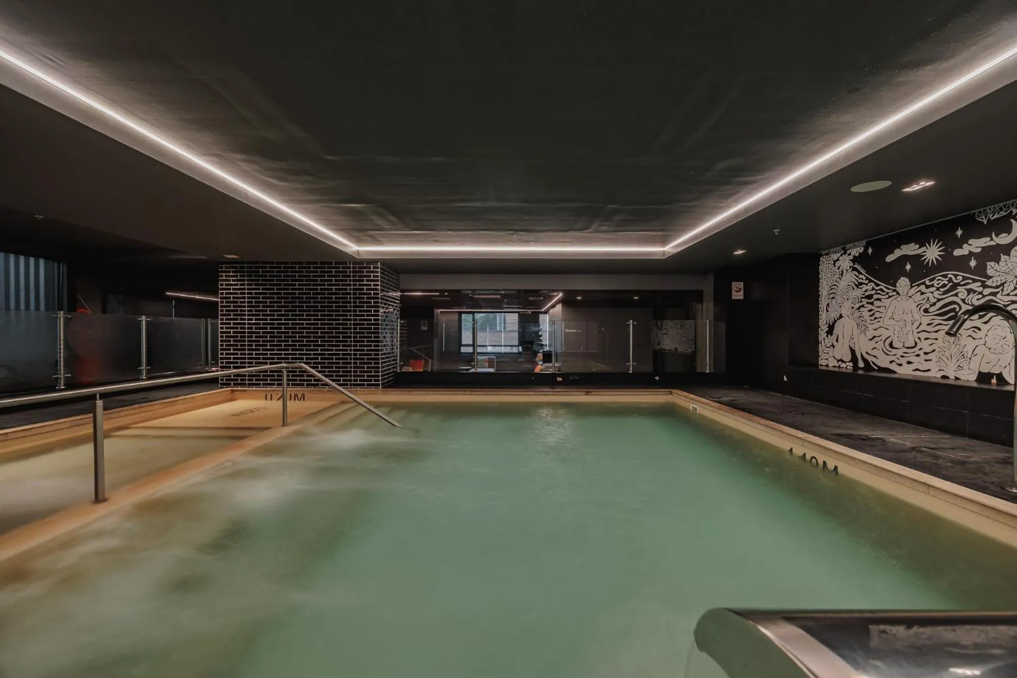 Swimming pool in Versus Hotel