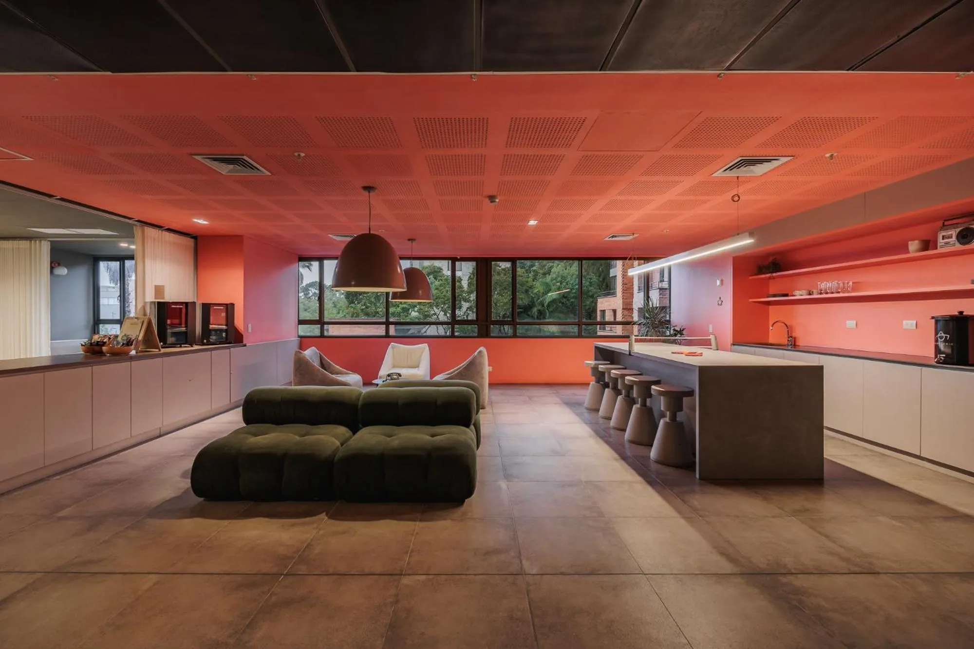 Area and facilities in Versus Hotel