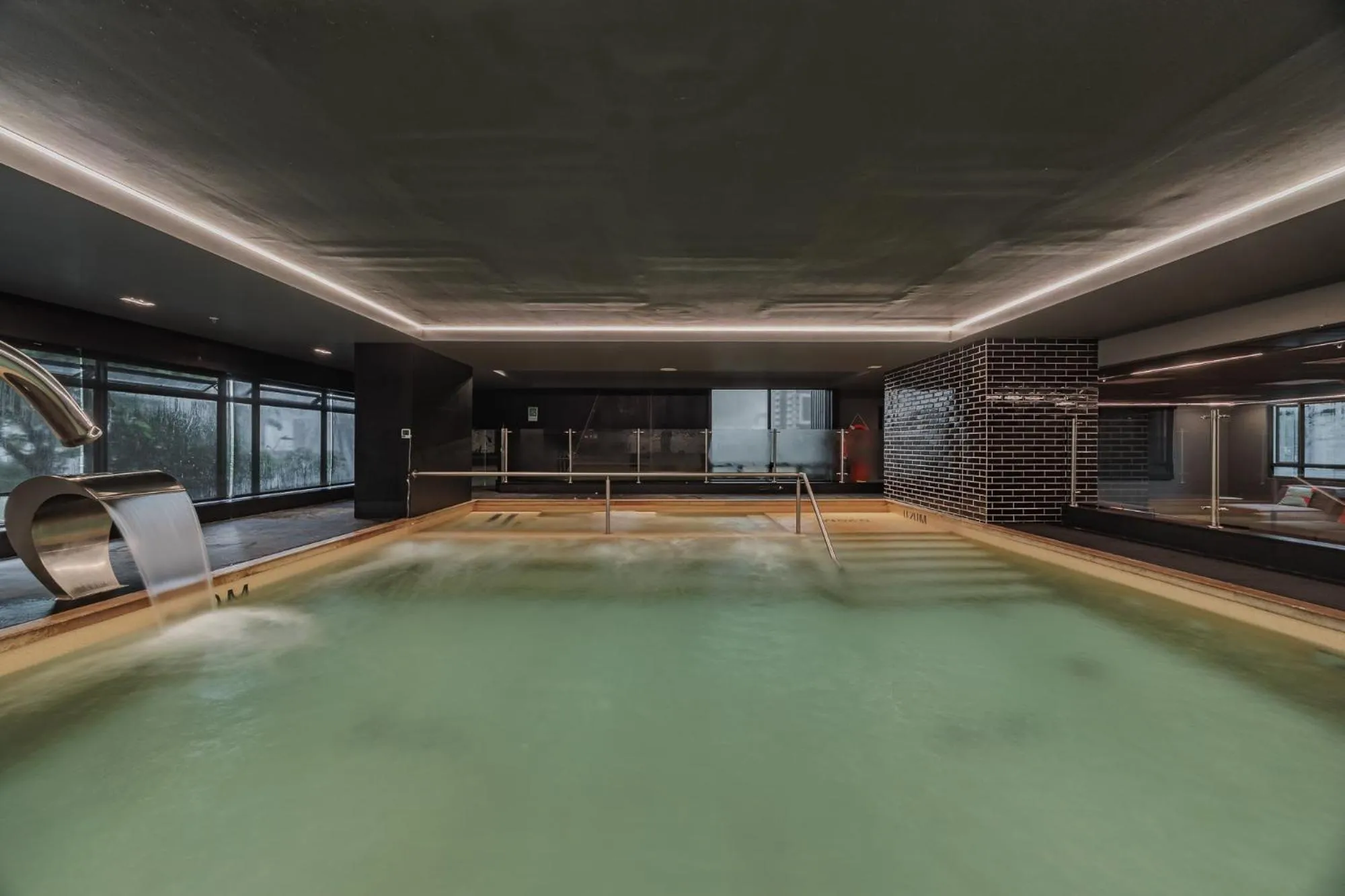 Swimming pool in Versus Hotel