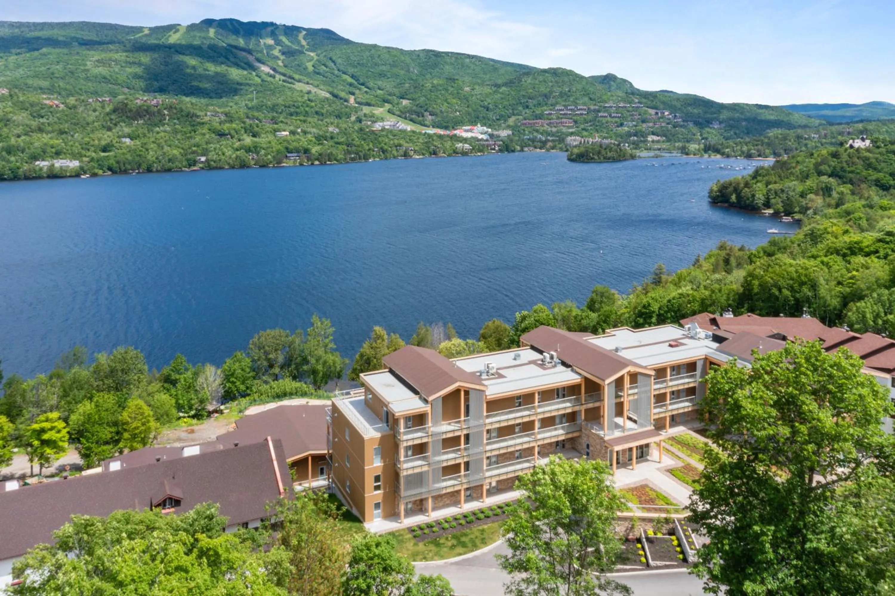 Lago by Tremblant Platinum