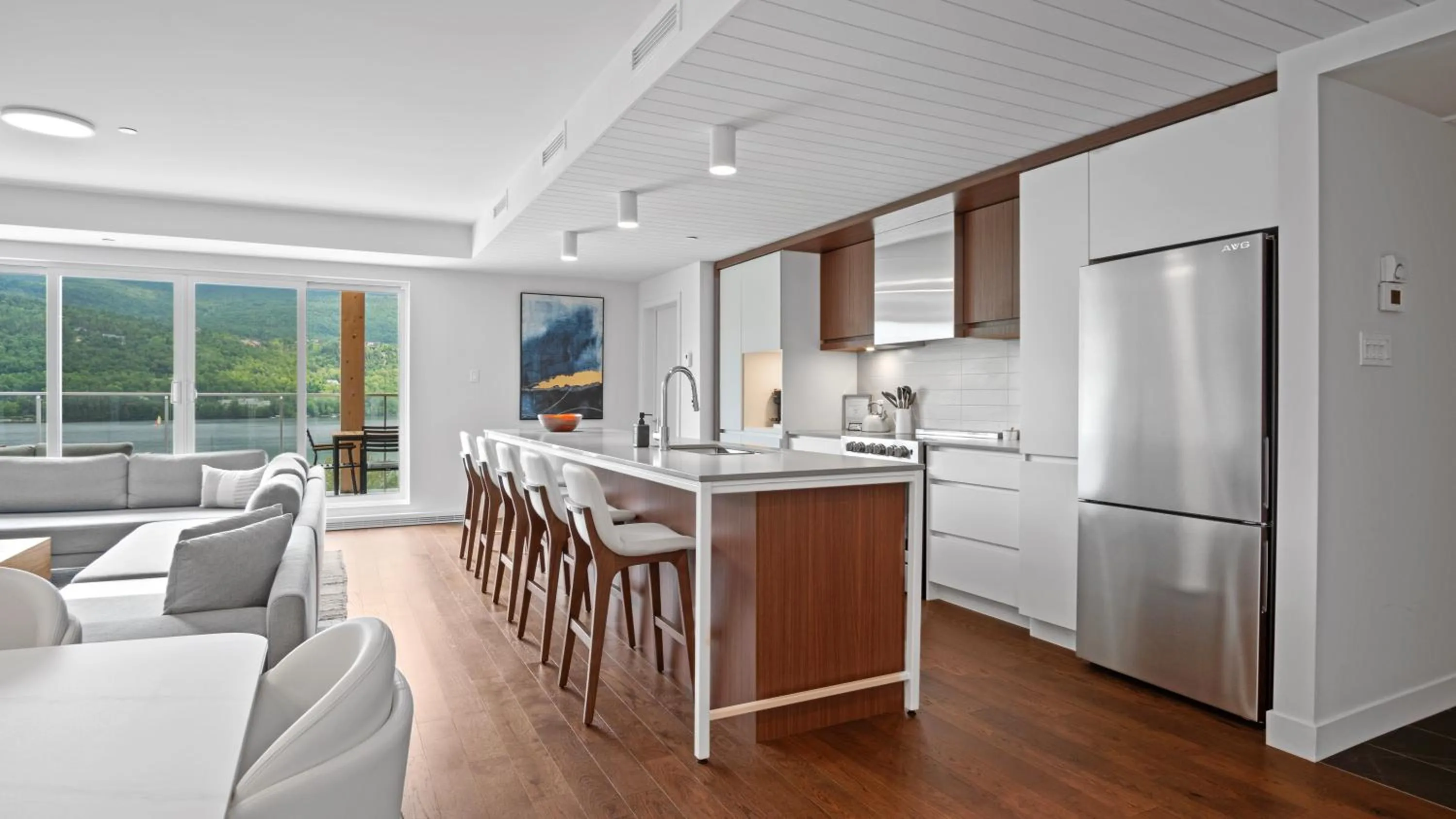 Lago by Tremblant Platinum