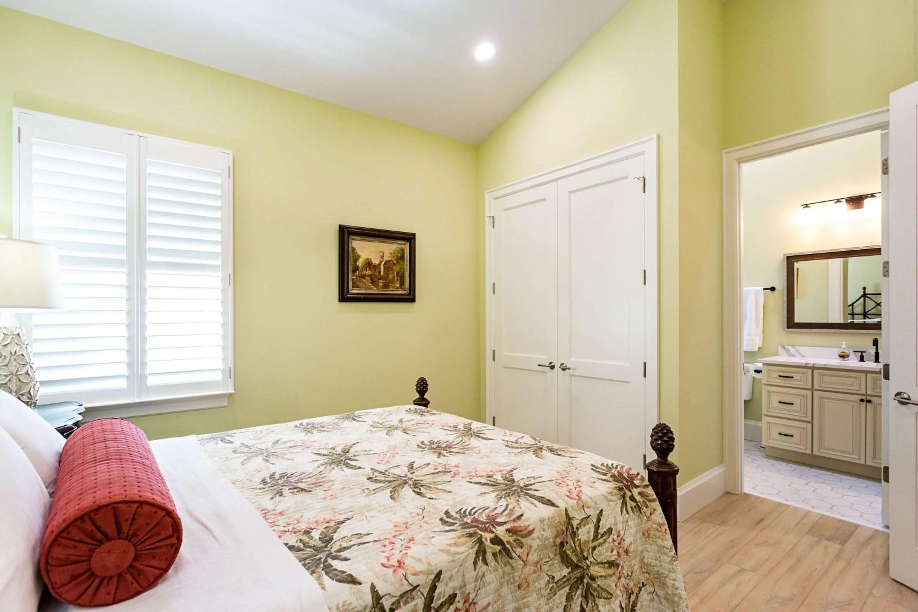 Bed in Imola Vacation Rental