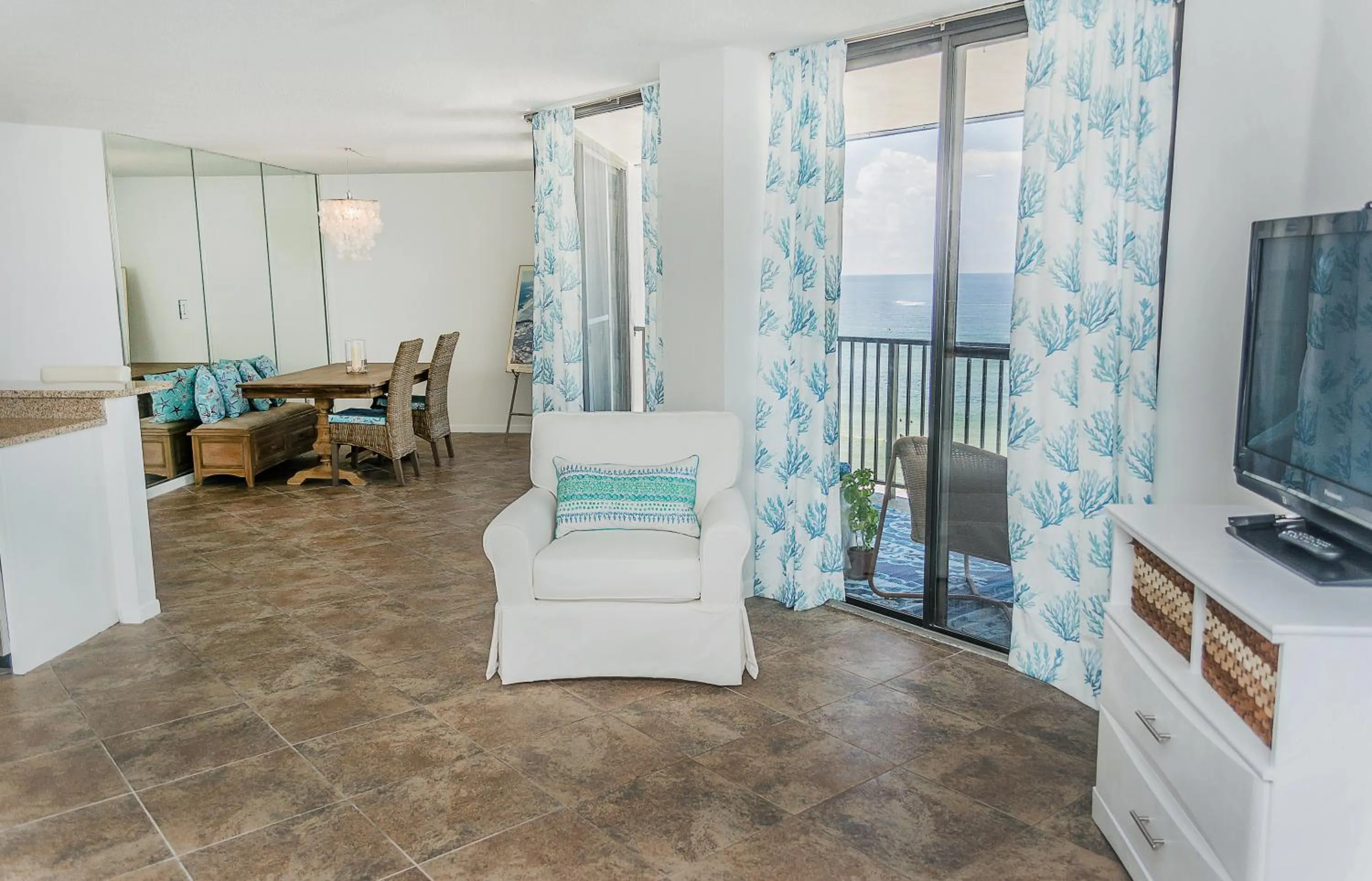 AquaVista Beach Resort by Sand Seeker Vacations