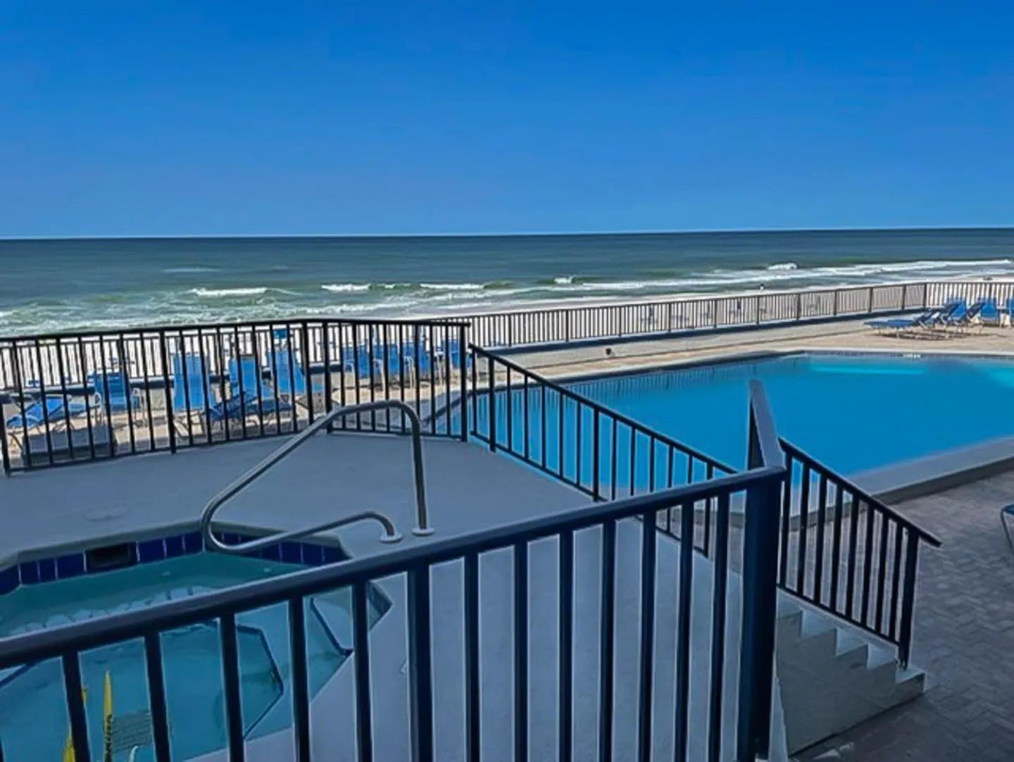 AquaVista Beach Resort by Sand Seeker Vacations