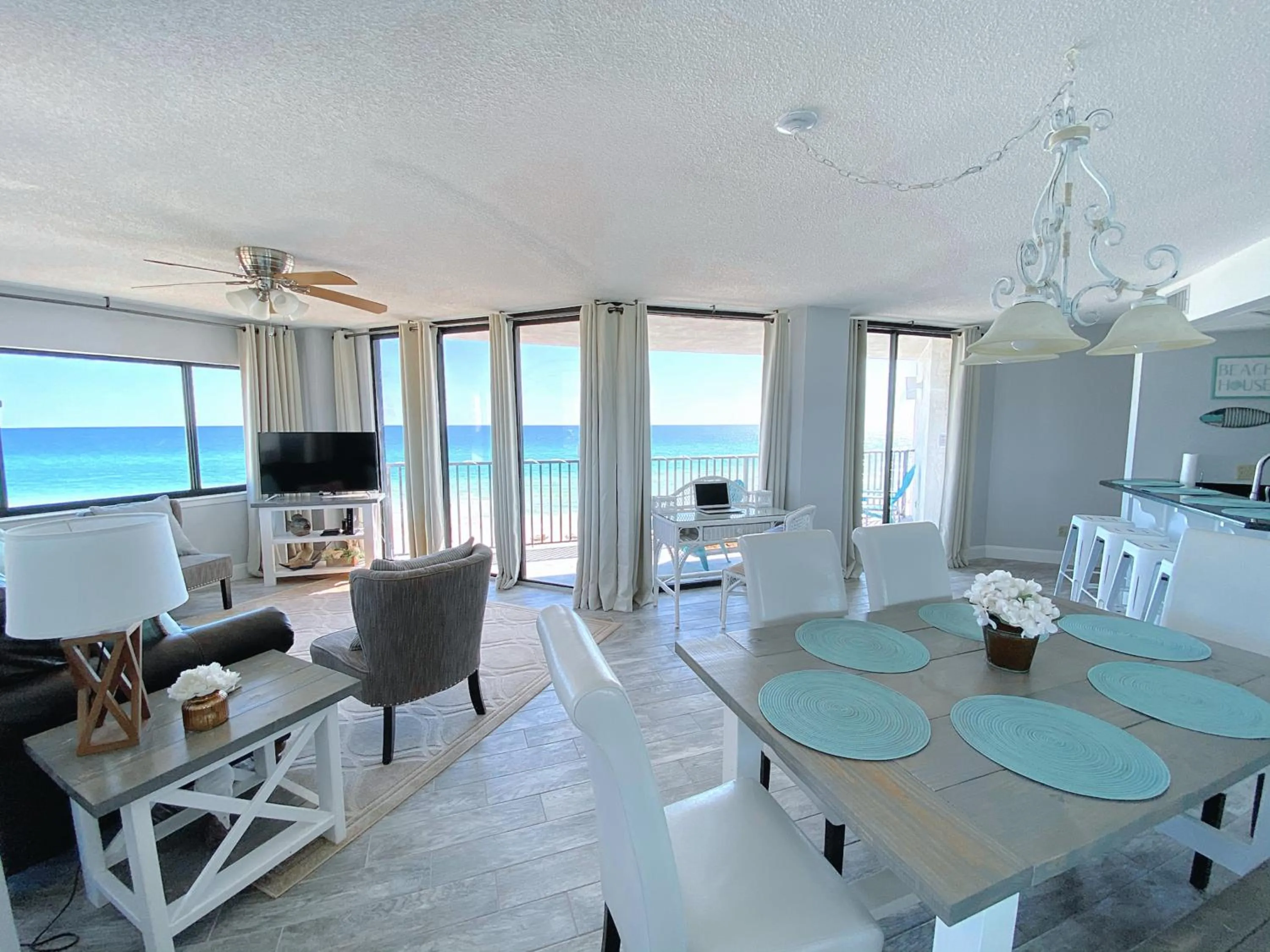 AquaVista Beach Resort by Sand Seeker Vacations