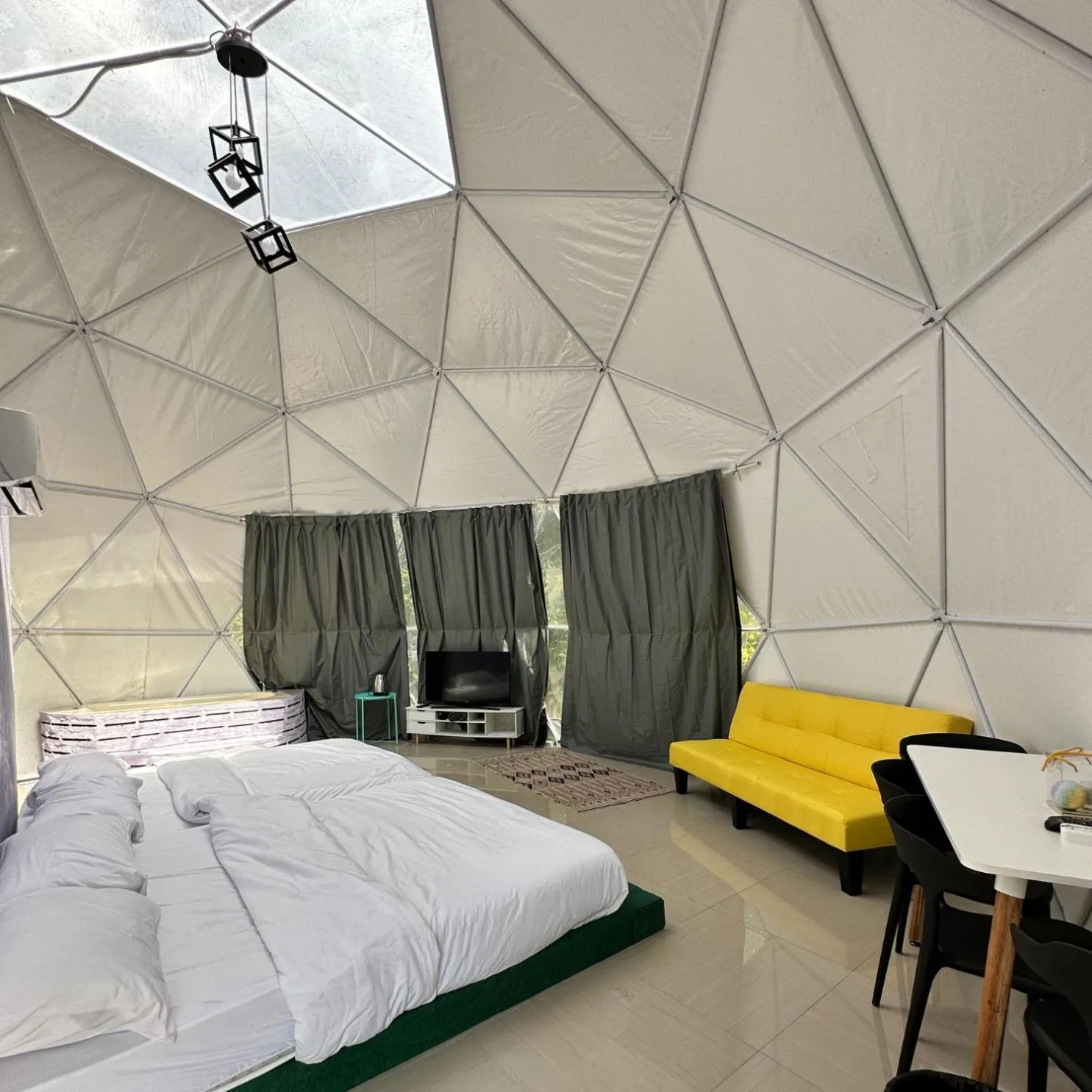 Bed in Qowiy Village Langat