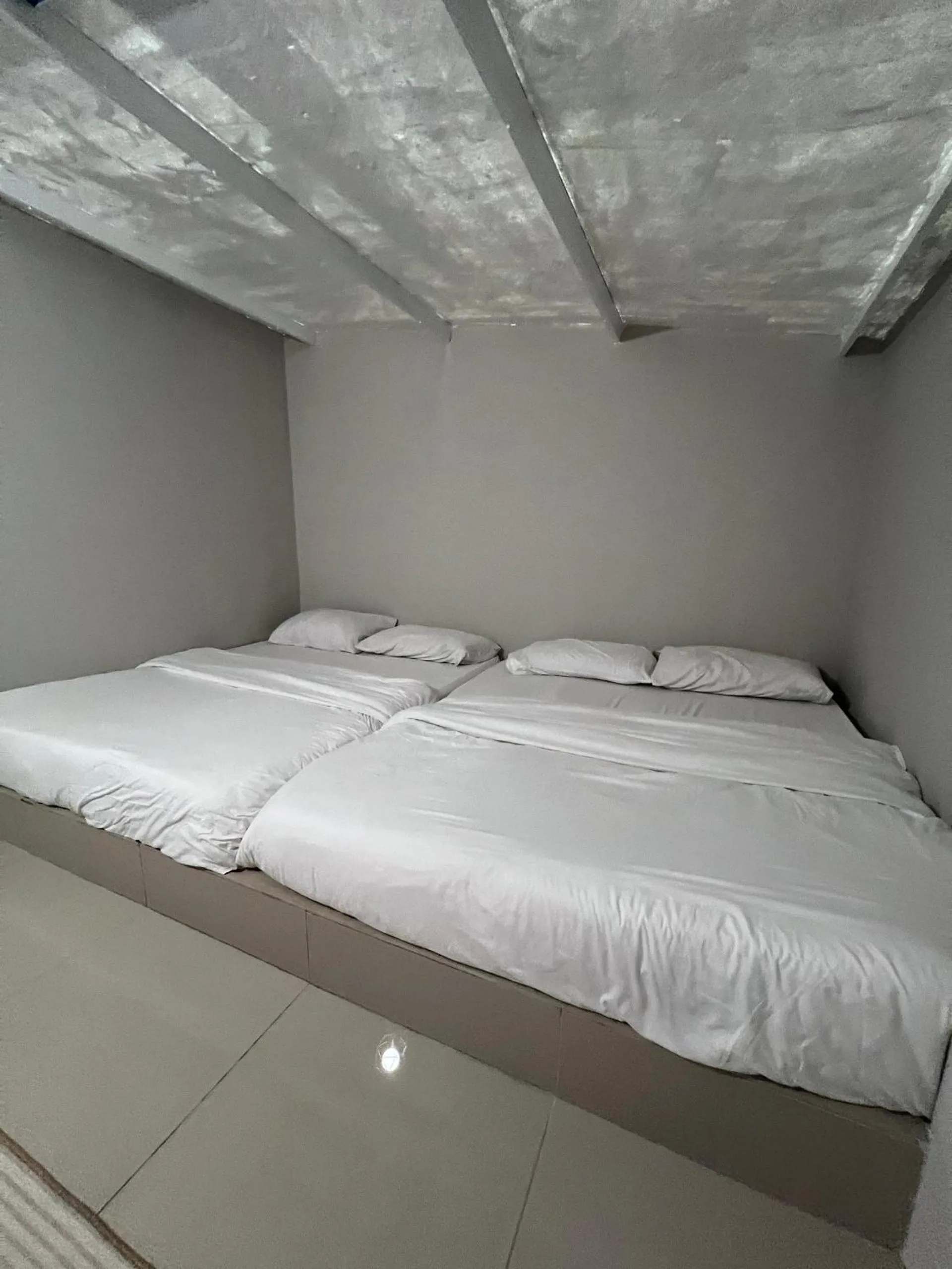 Bed in Qowiy Village Langat