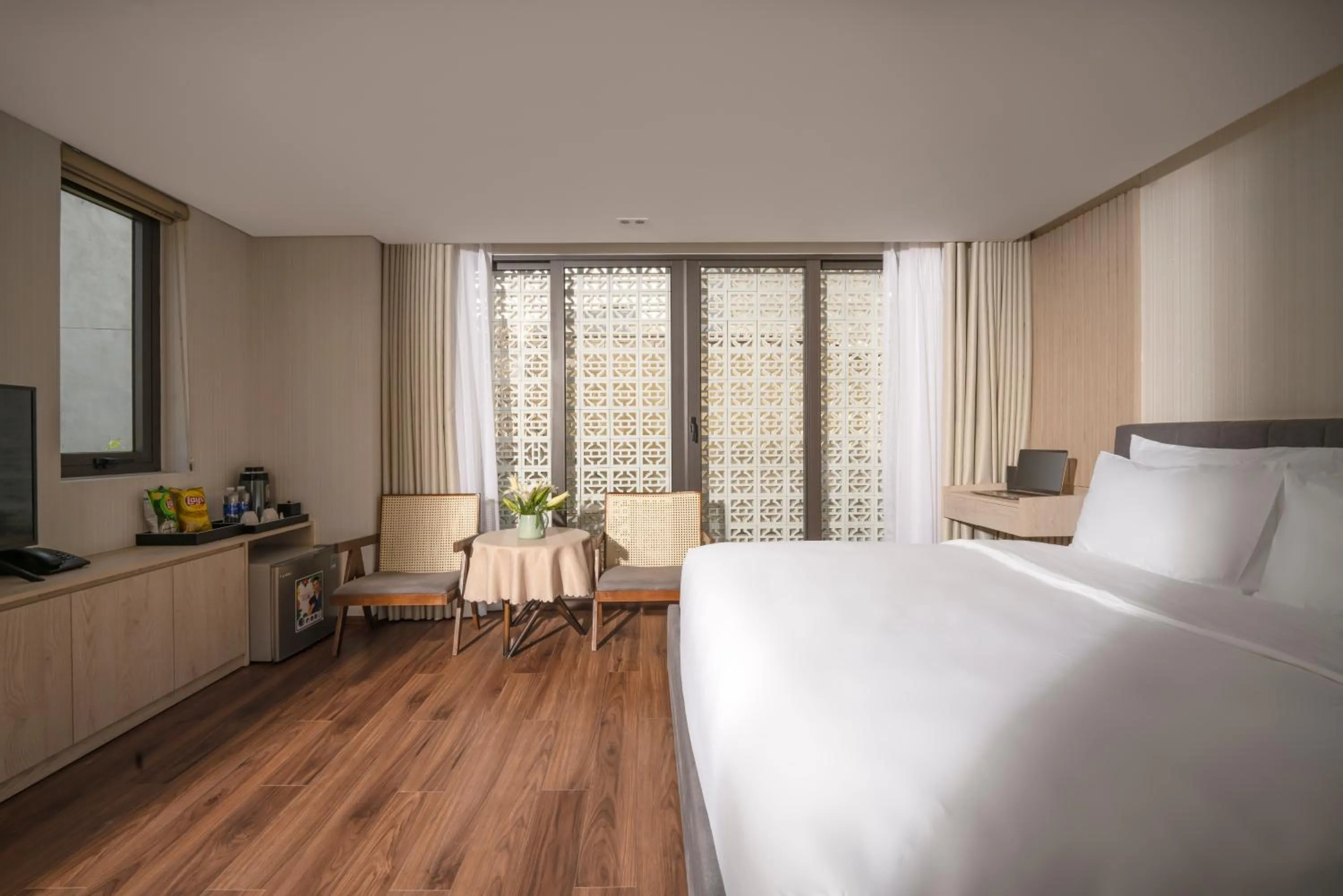 Photo of the whole room, Bed in Tashi Ocean Garden & Apartment Da Nang - My Khe Beach