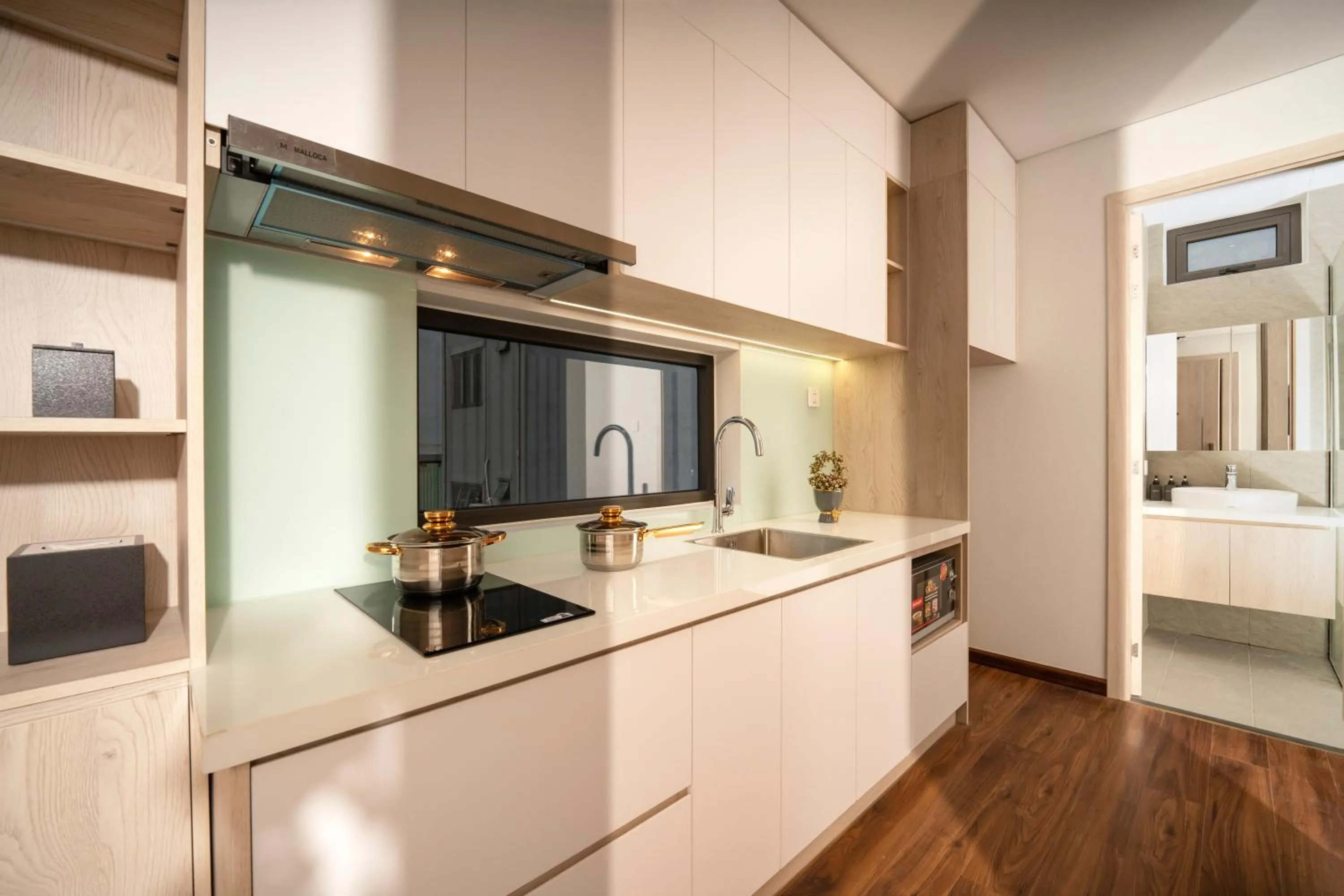 Communal kitchen, Bed in Tashi Ocean Garden & Apartment Da Nang - My Khe Beach