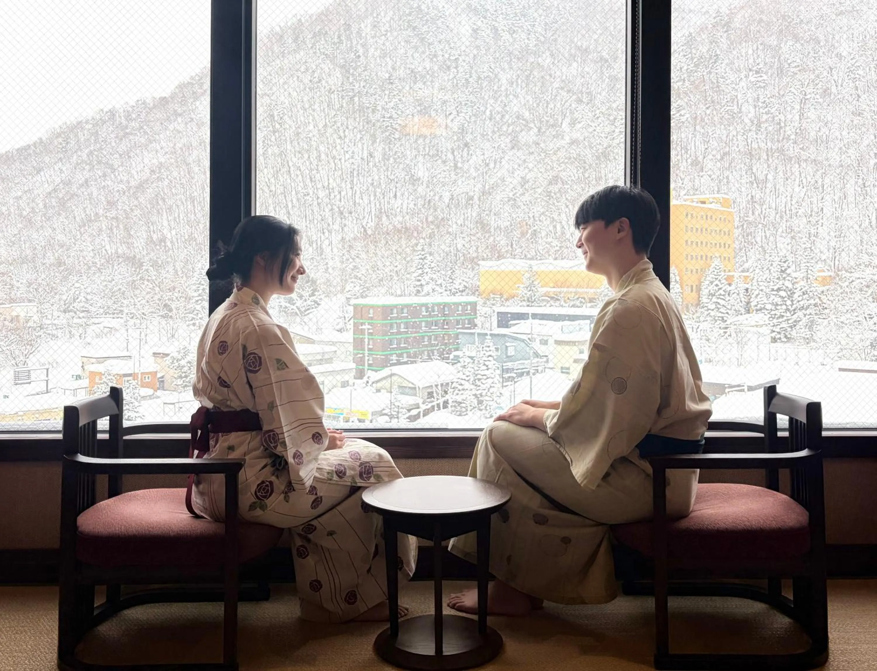 People in Jozankei Onsen Yurakusoan