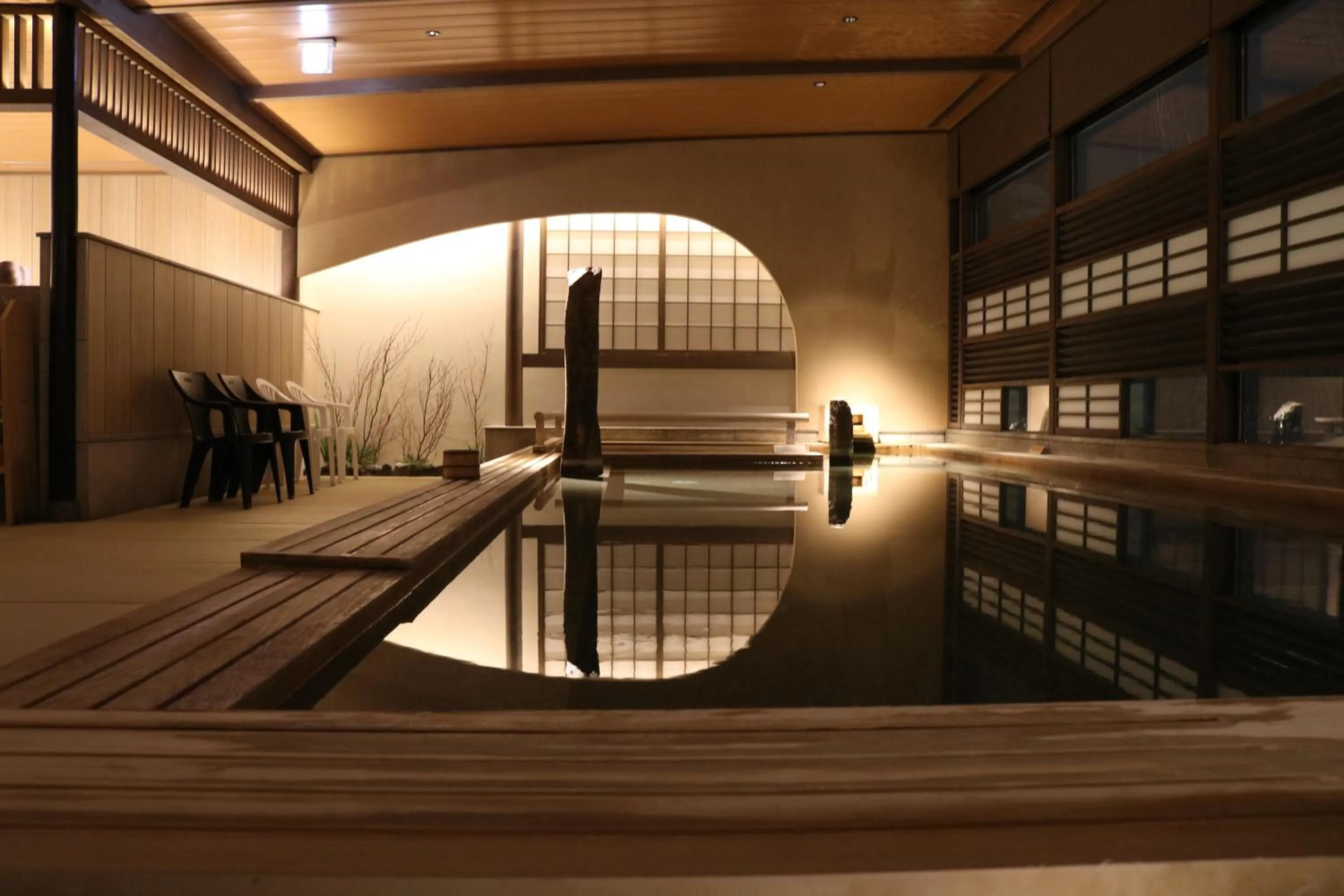 Hot Spring Bath in Jozankei Onsen Yurakusoan