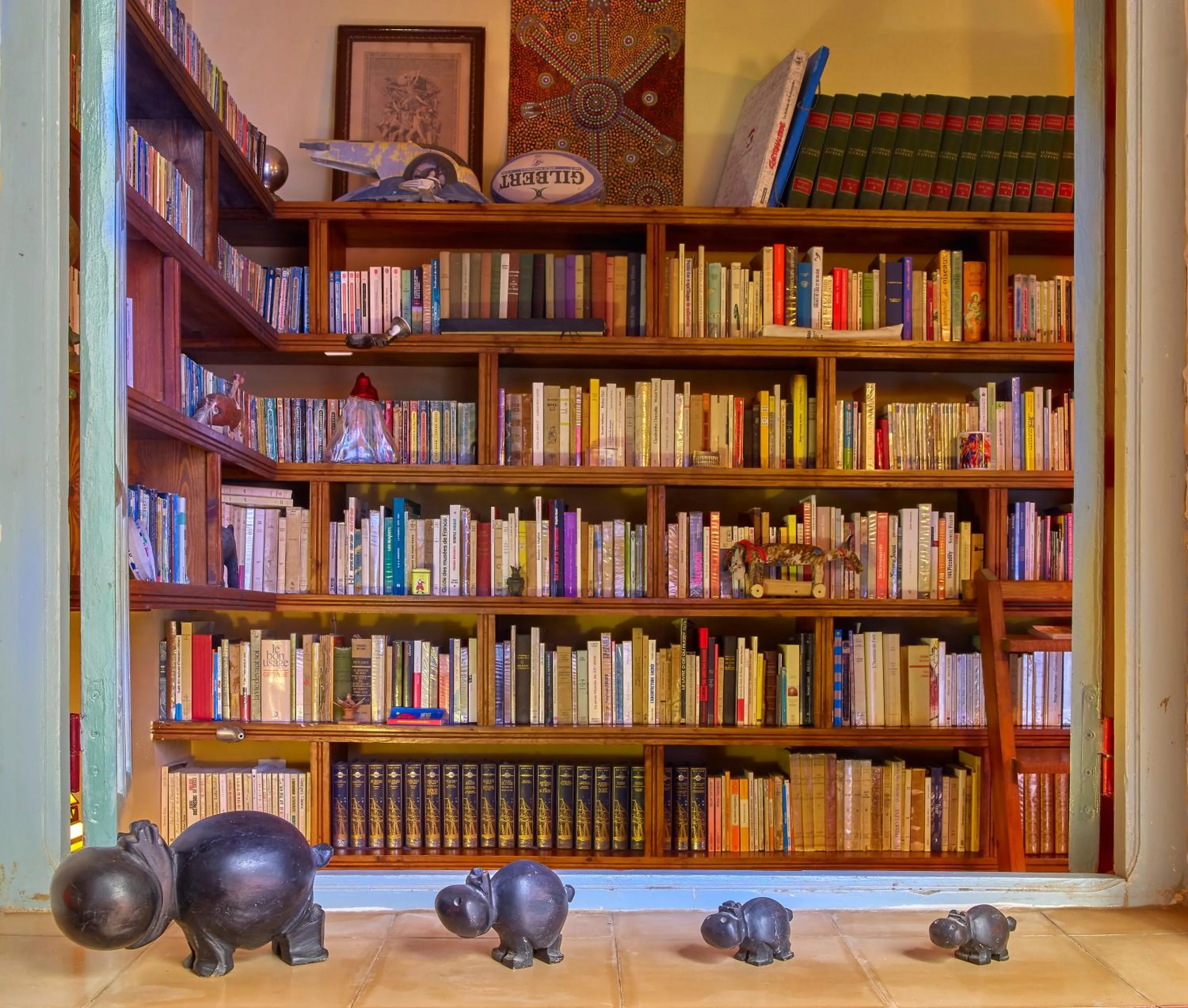 Library in Ryad Watier & SPA