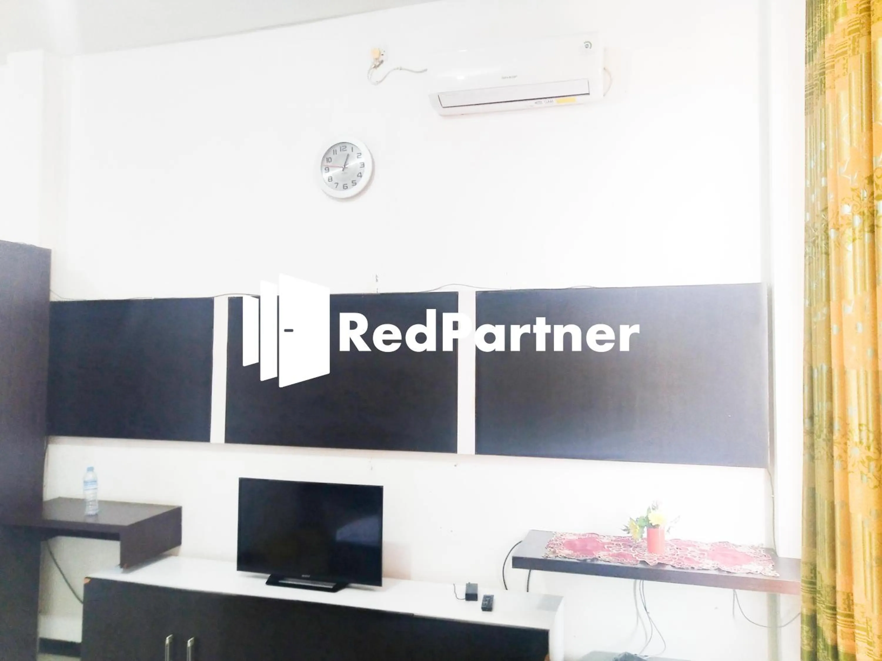 TV and multimedia in Riyani Residence At Jalan Ahmad Yani Pemalang Mitra RedDoorz
