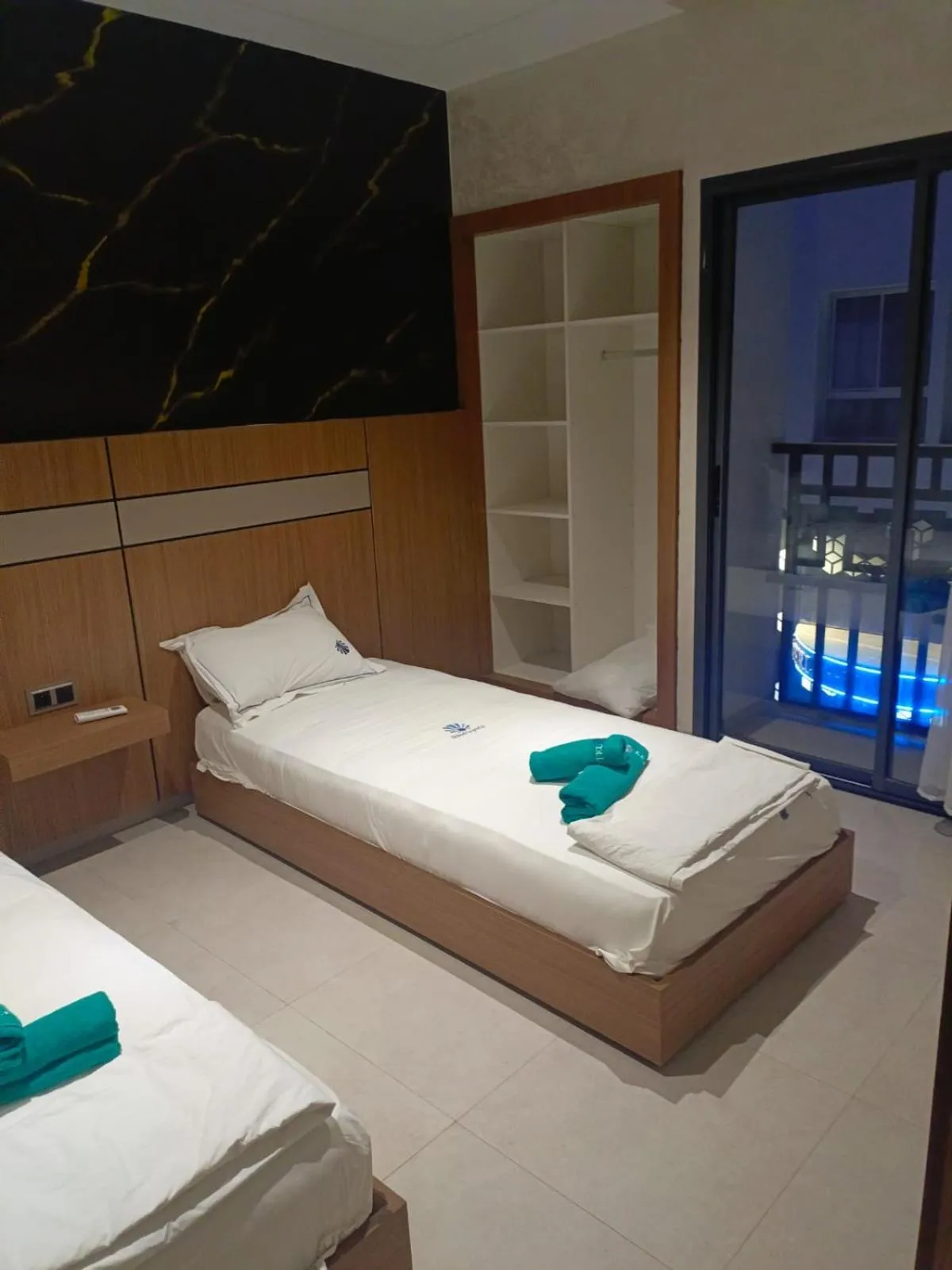 Bed in Hôtel La Perla