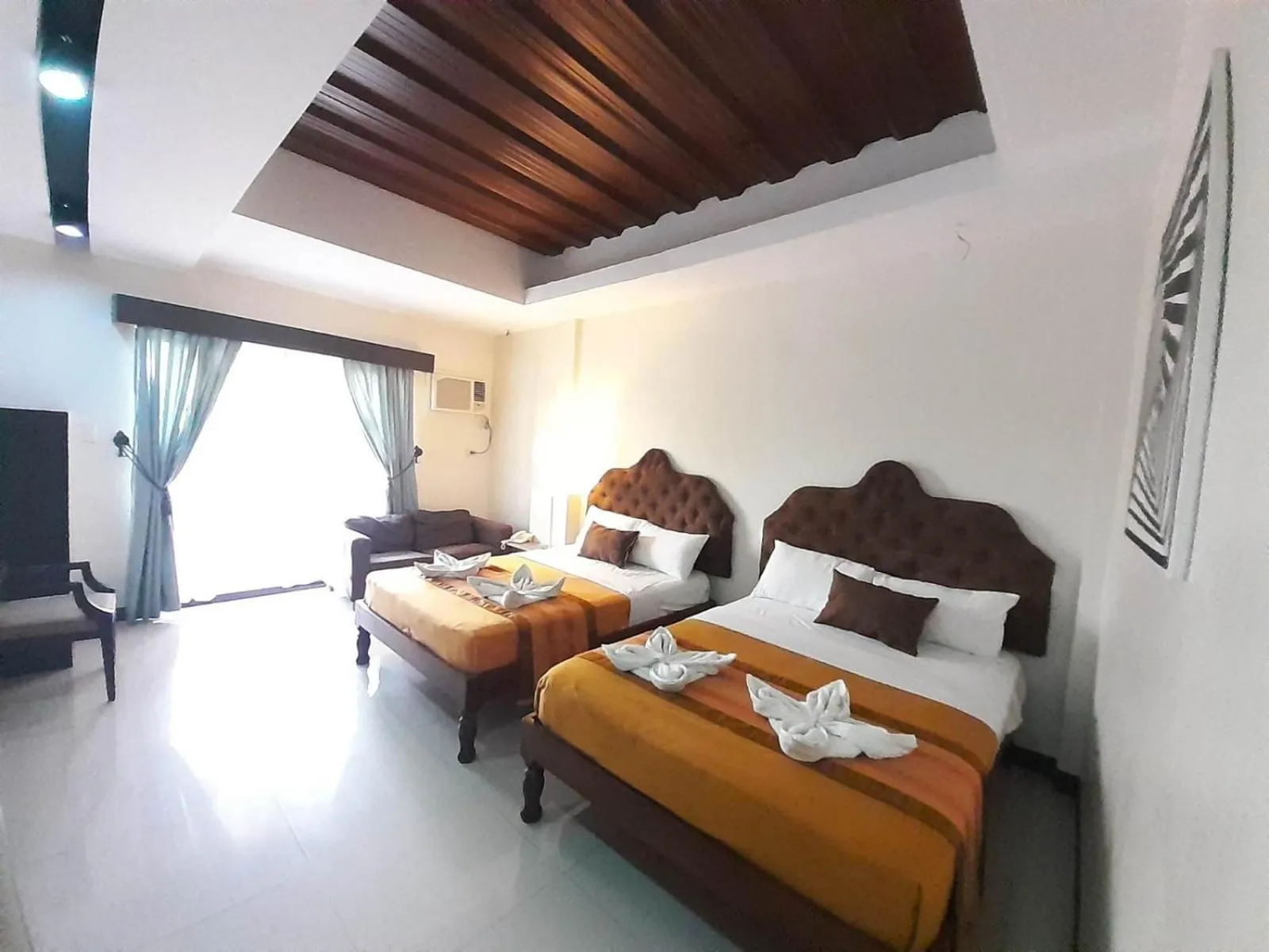 Bedroom, Bed in MelSol Hotel