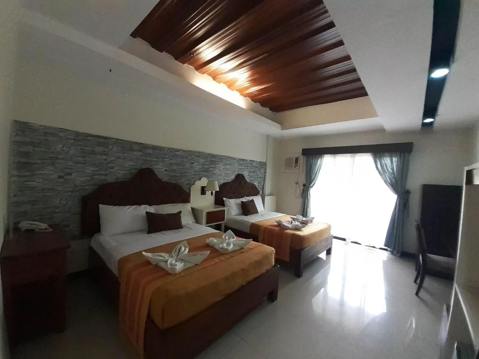 Bedroom, Bed in MelSol Hotel