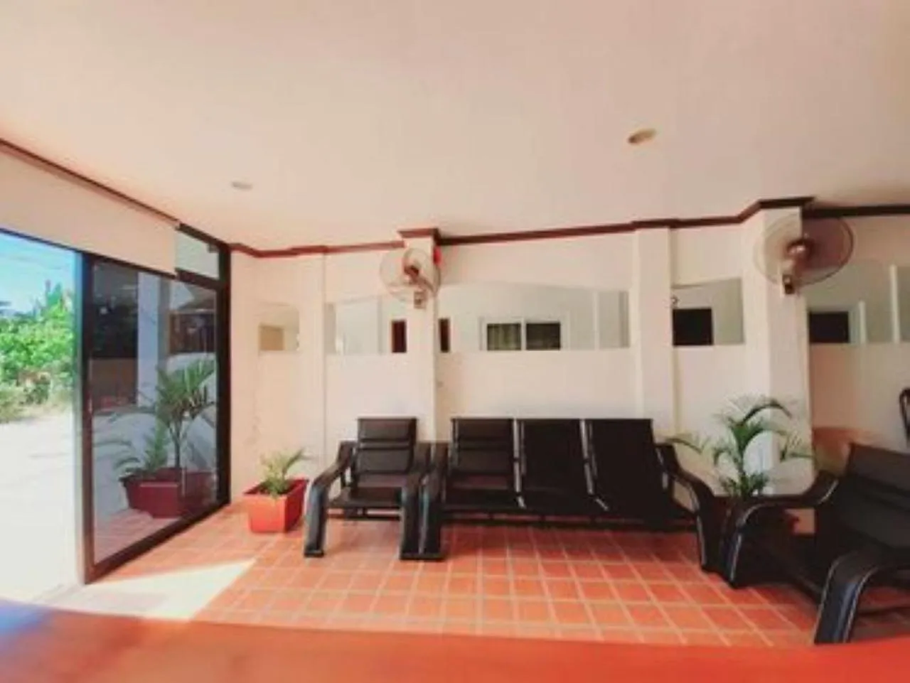 Lobby or reception in Alona Rose Hotel by SMS Hospitality