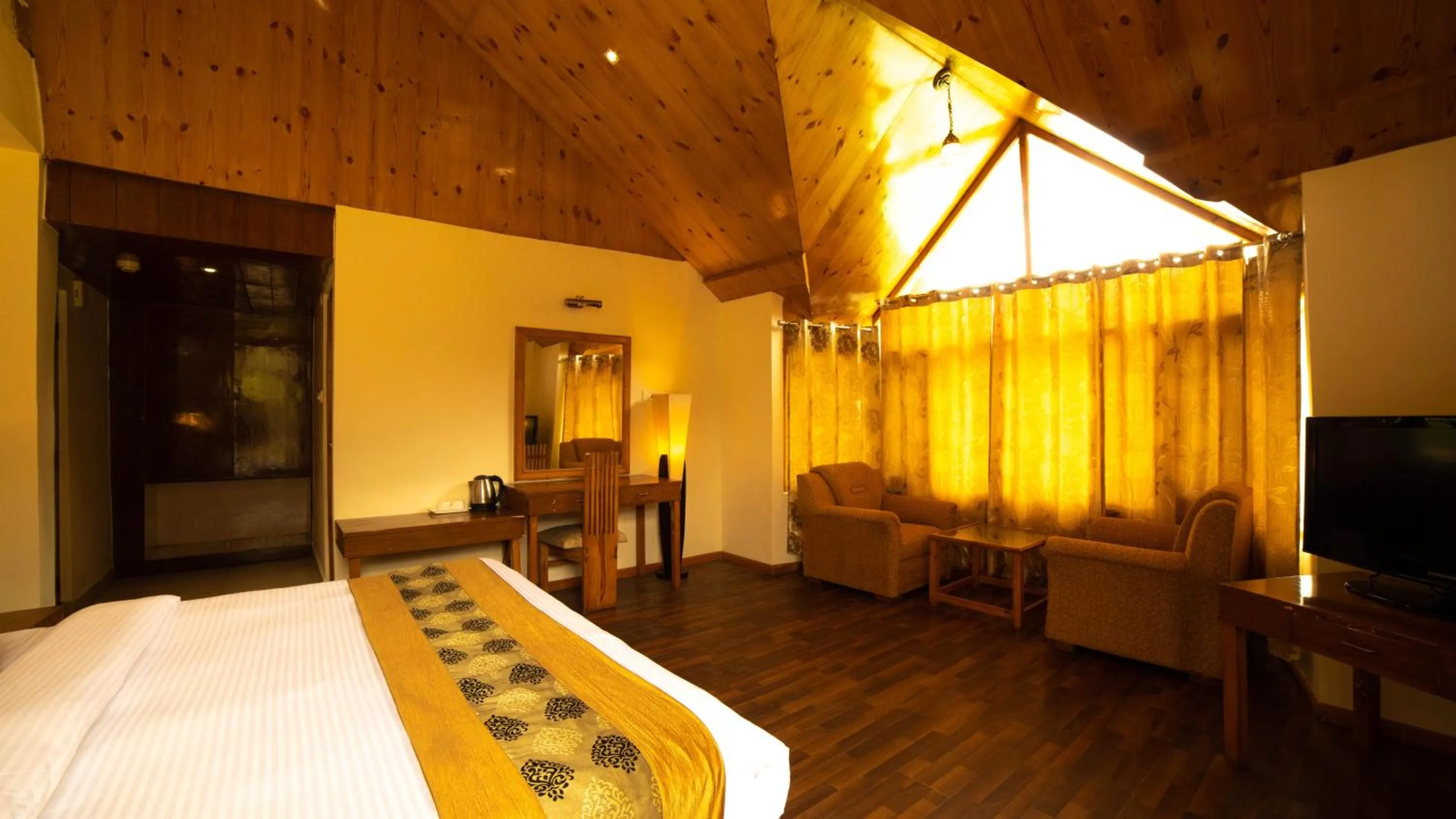 Photo of the whole room, Bed in Vaayu Resorts And Spa