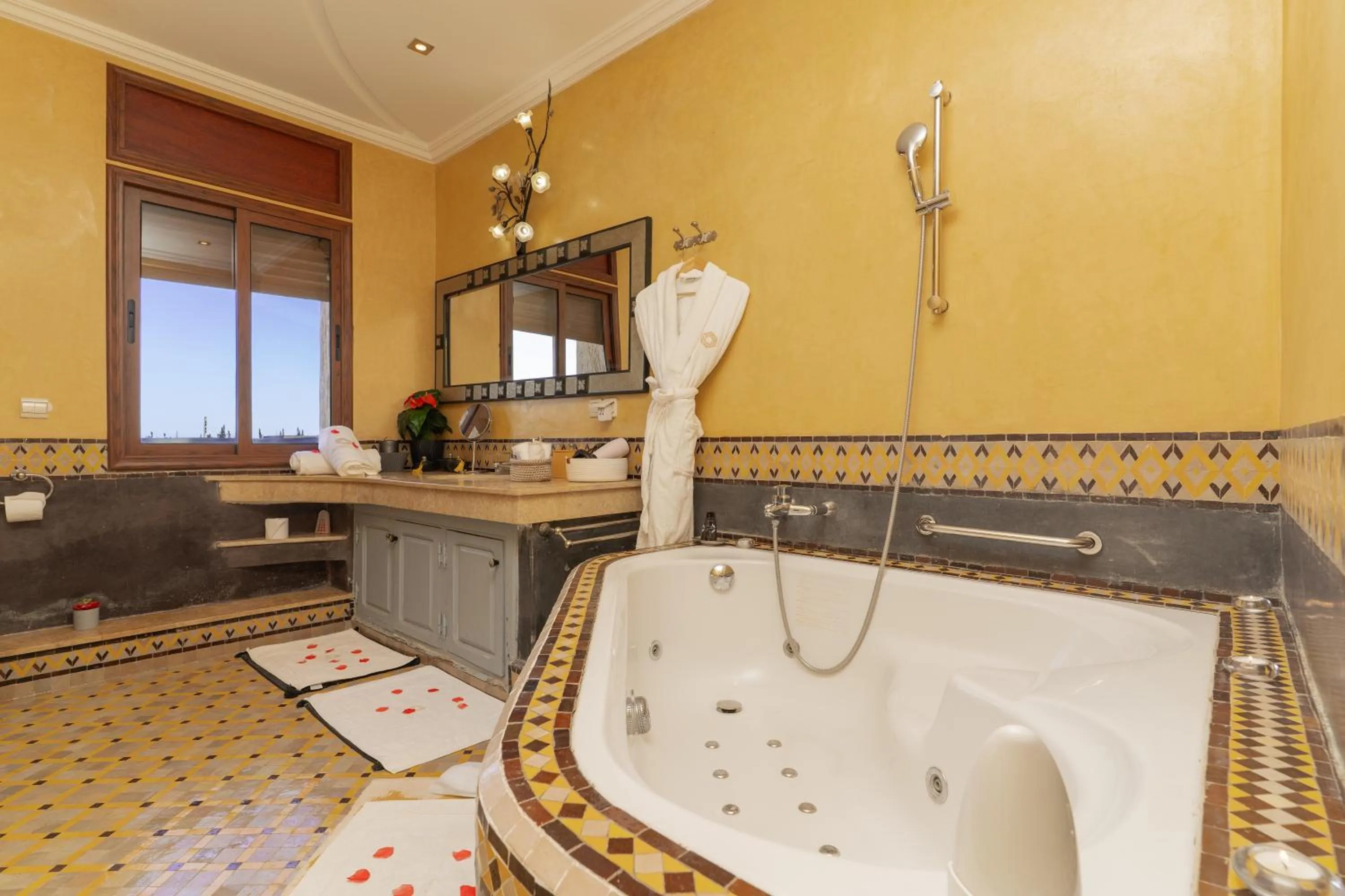 Bathroom in Palais les sources de l'atlas, Padel & spa