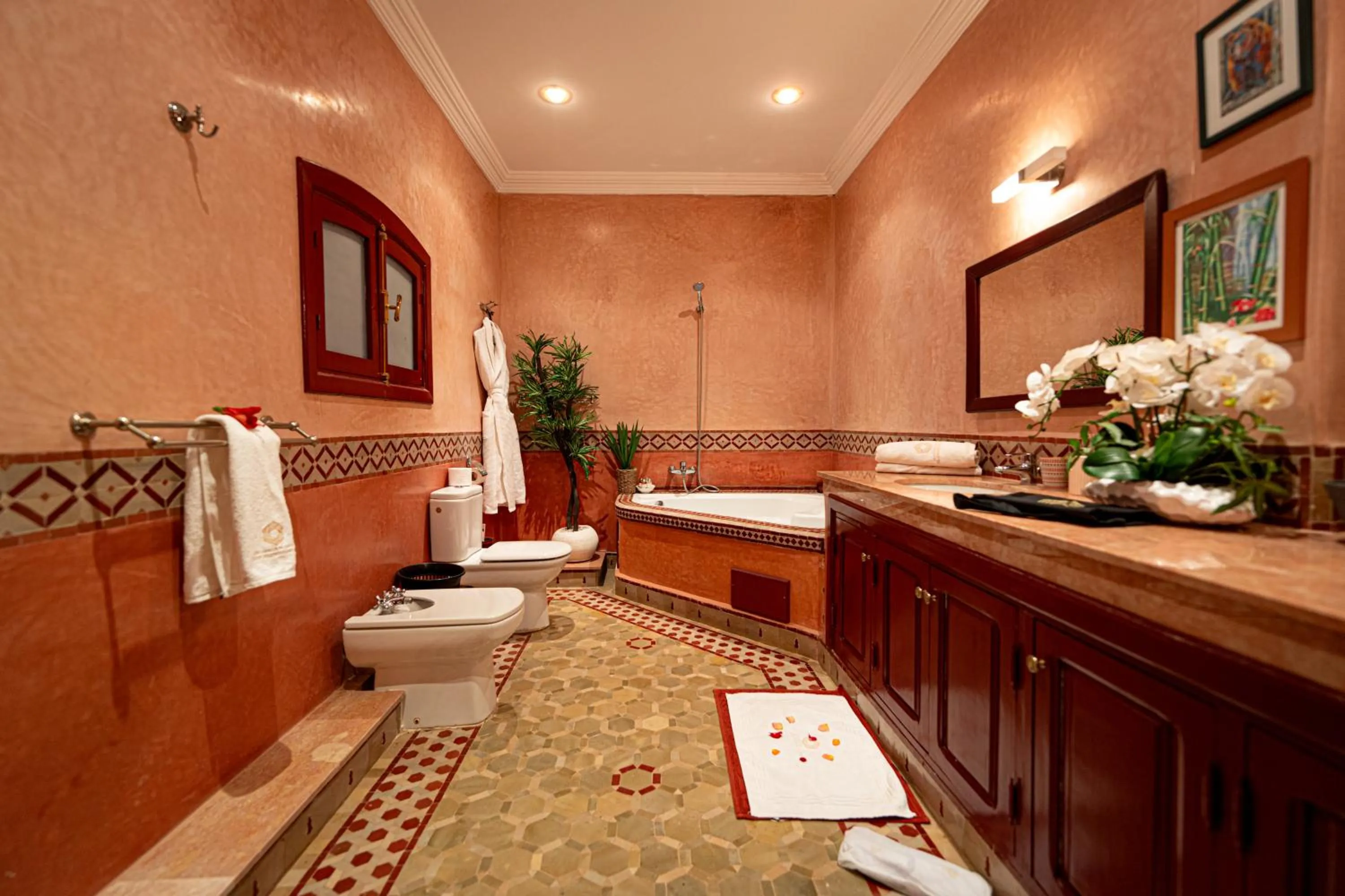 Toilet in Palais les sources de l'atlas, Padel & spa