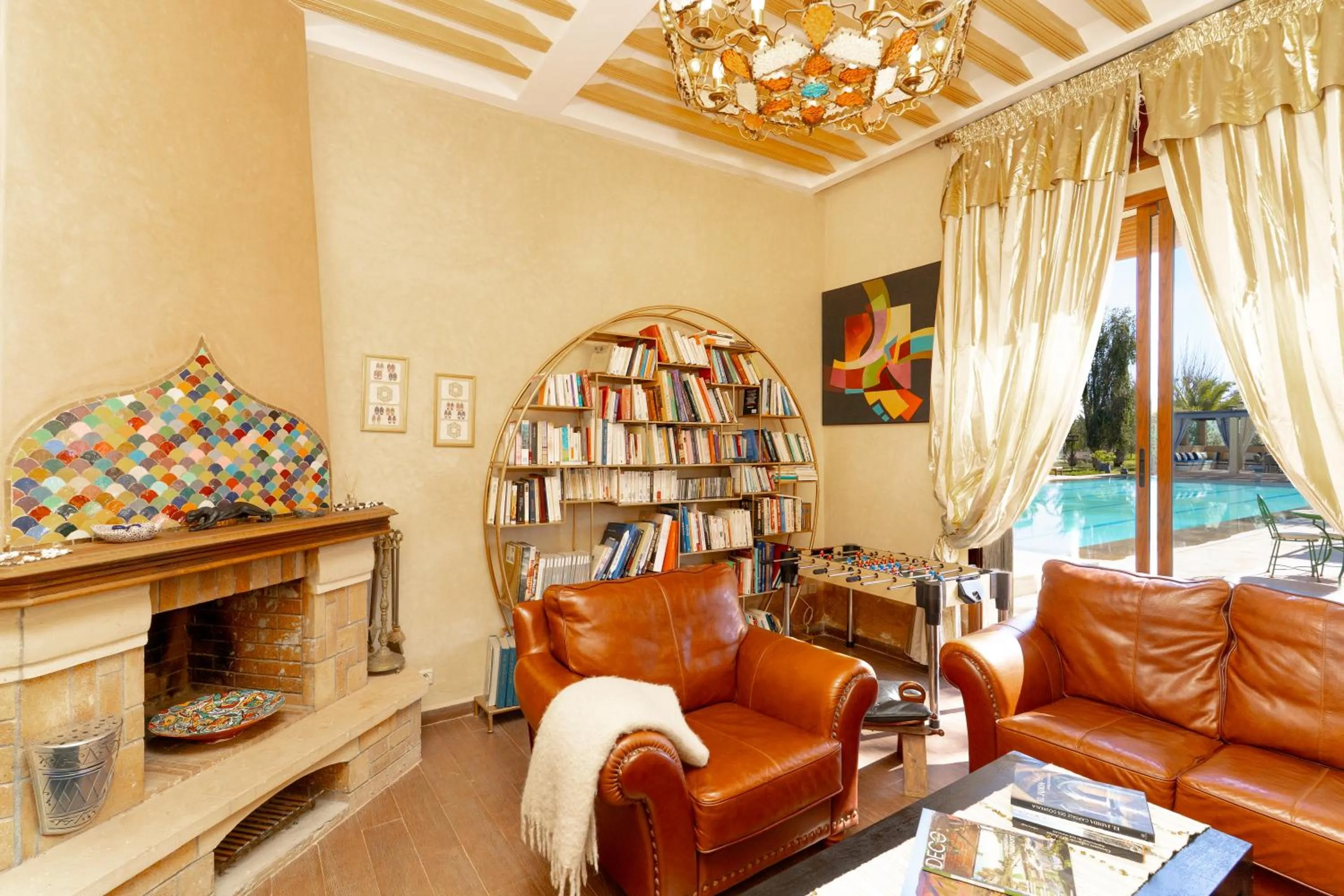 Communal lounge/ TV room in Palais les sources de l'atlas, Padel & spa