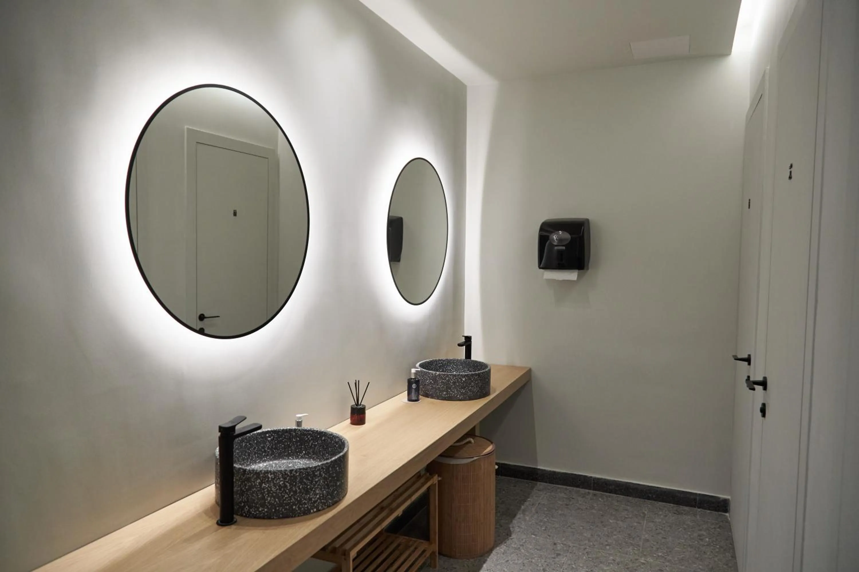 Public Bath in Alinea Primo Historic Center