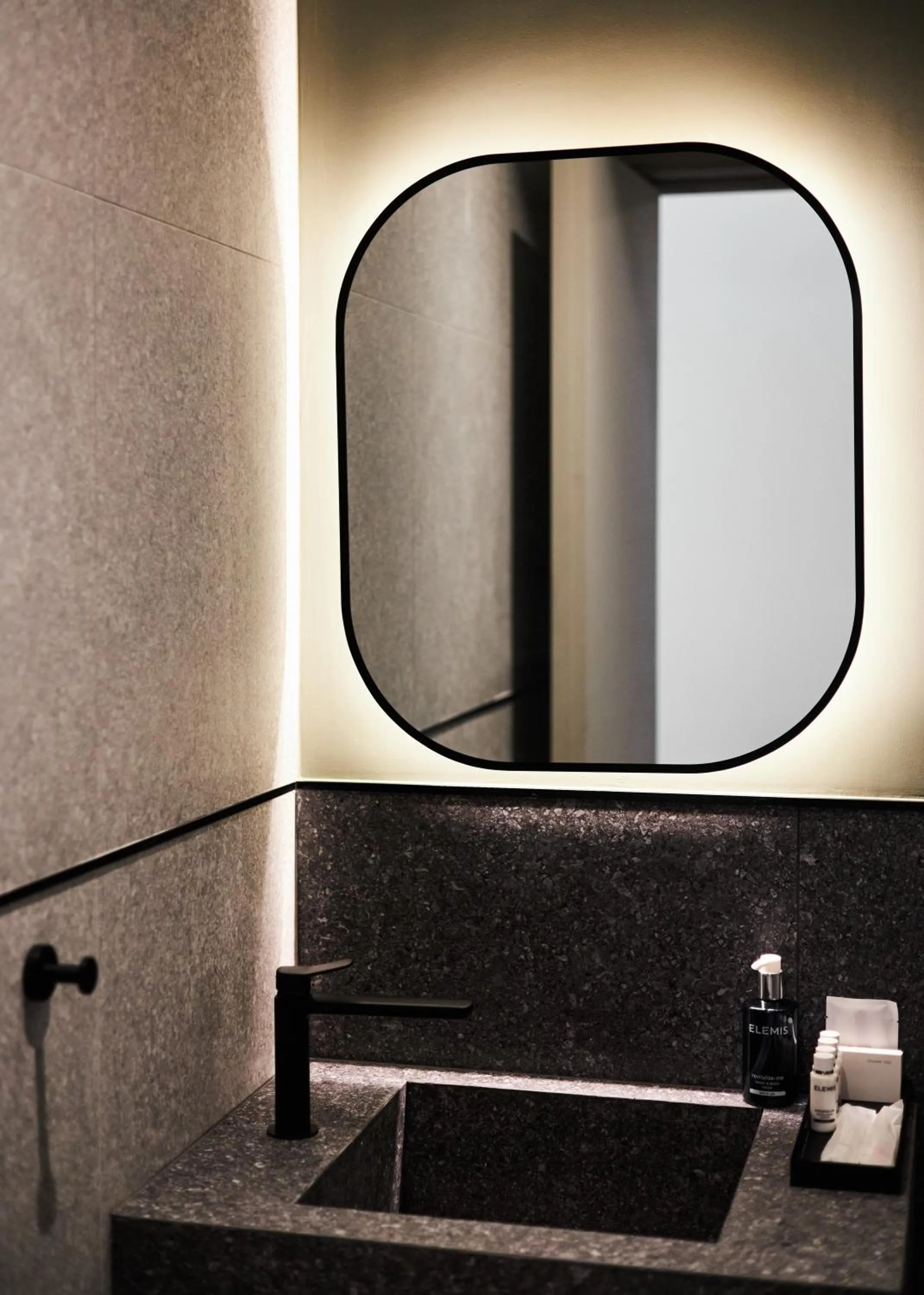 Bathroom in Alinea Primo Historic Center