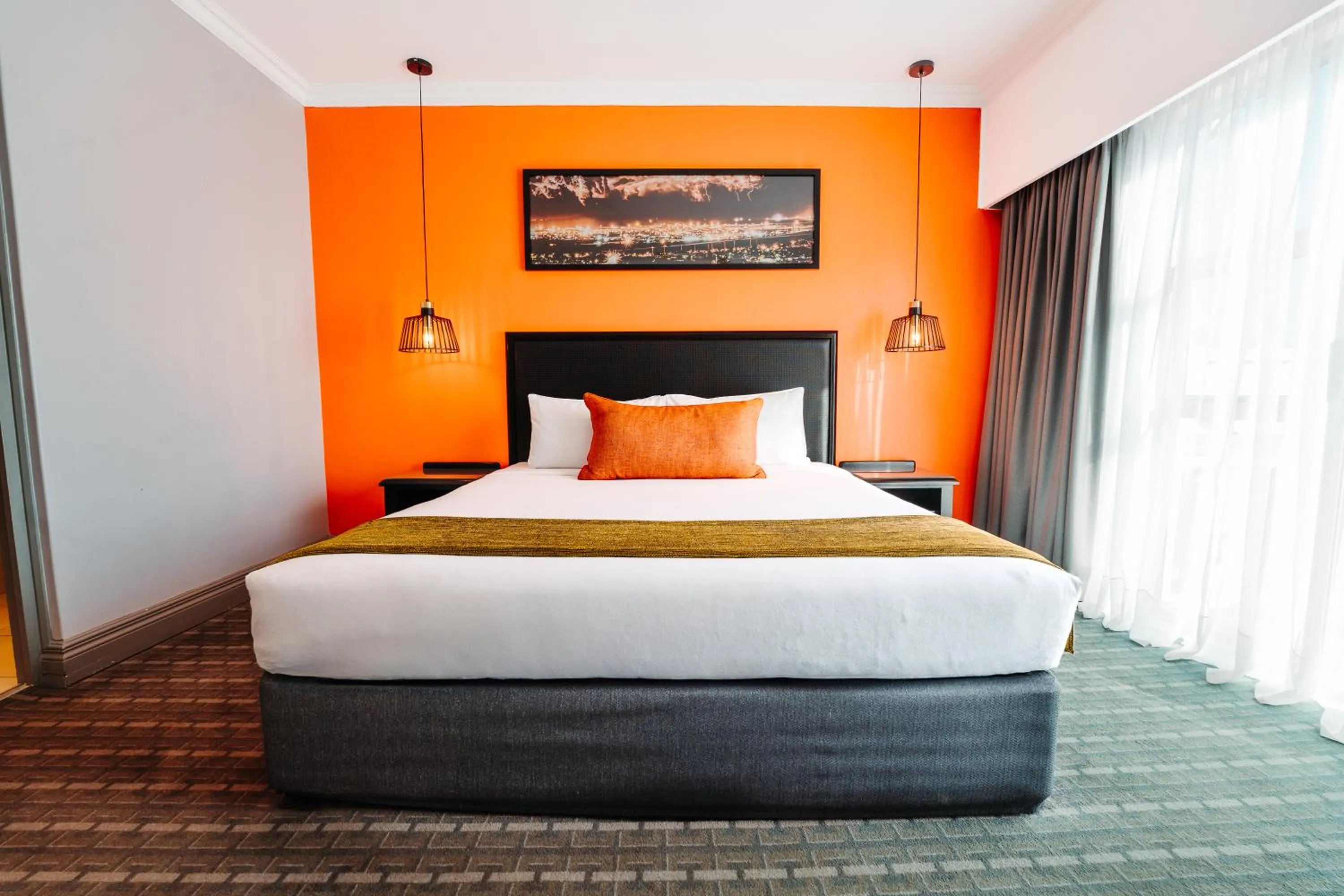 Bedroom, Bed in Blackrock Hotel