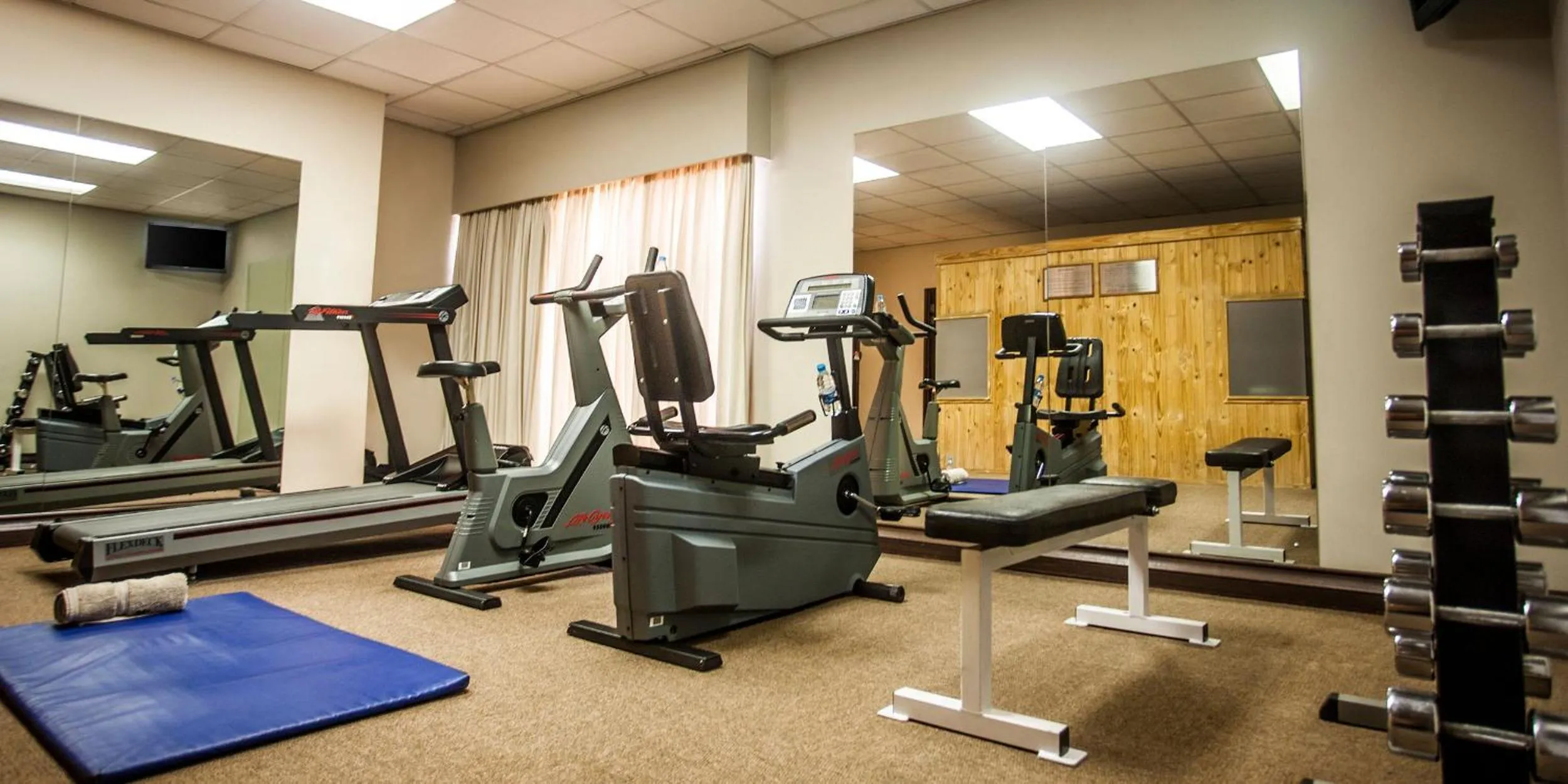 Fitness centre/facilities in Blackrock Hotel