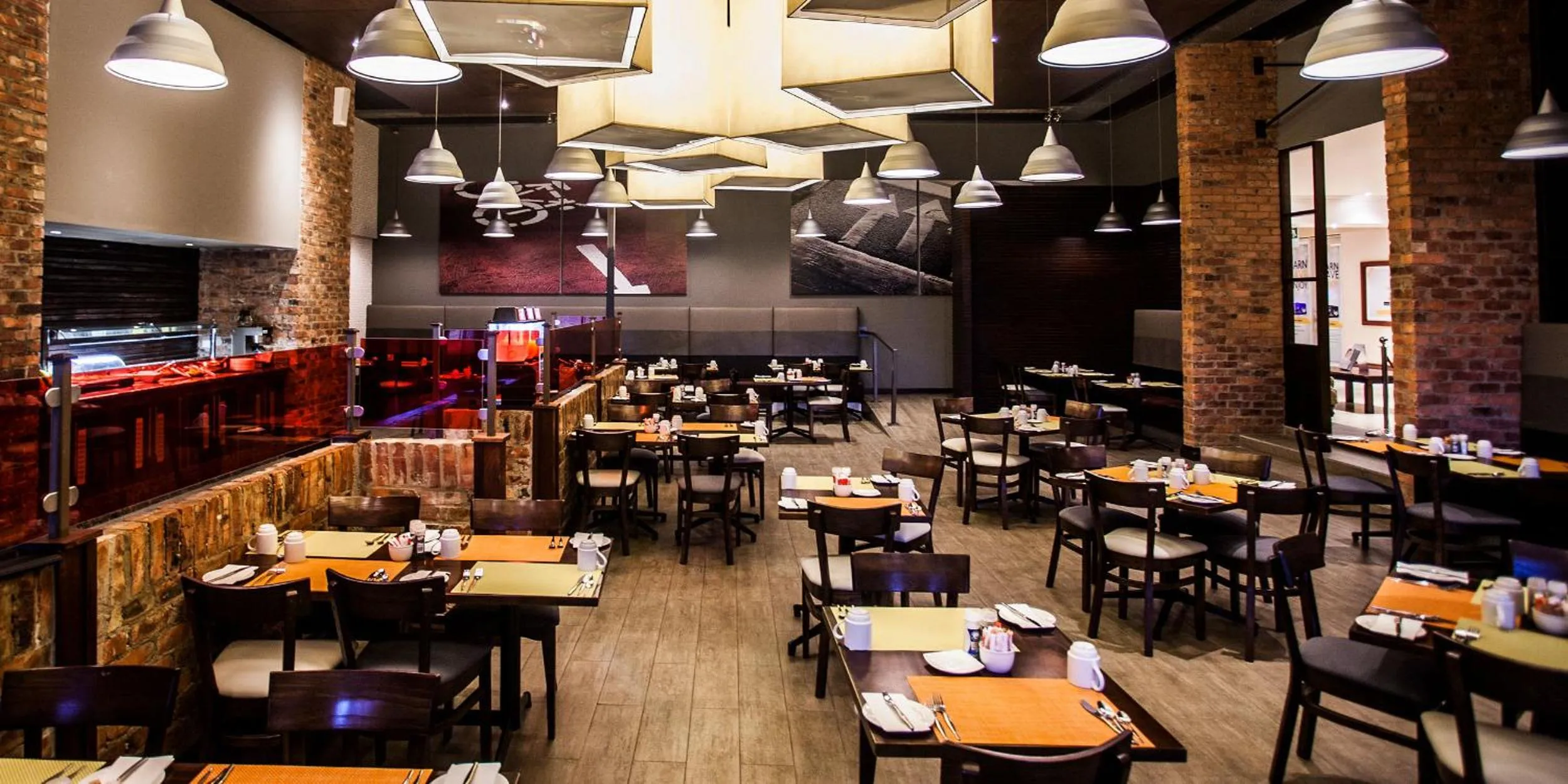 Restaurant/places to eat in Blackrock Hotel