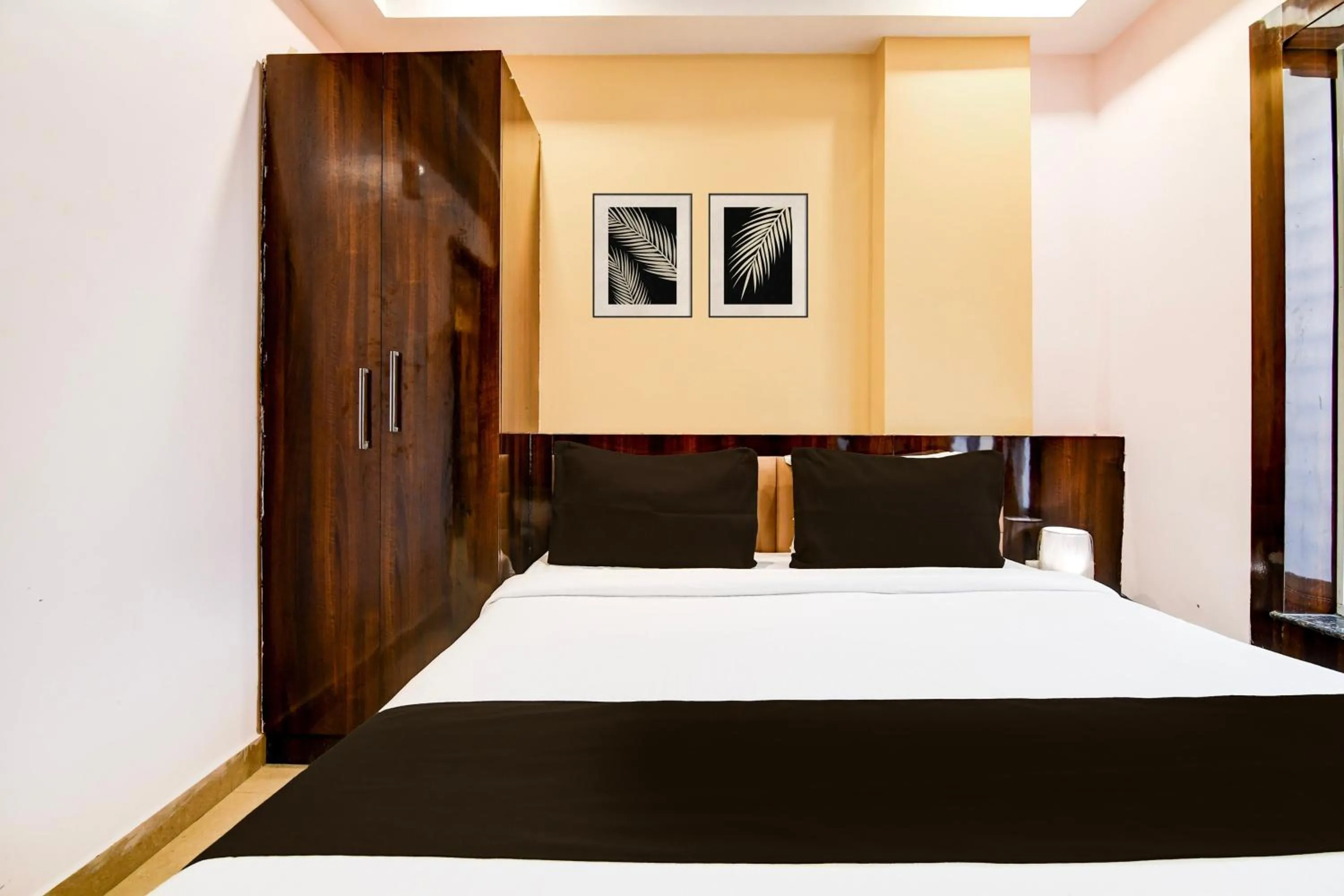 Bedroom, Bed in Collection O New Town DD Block