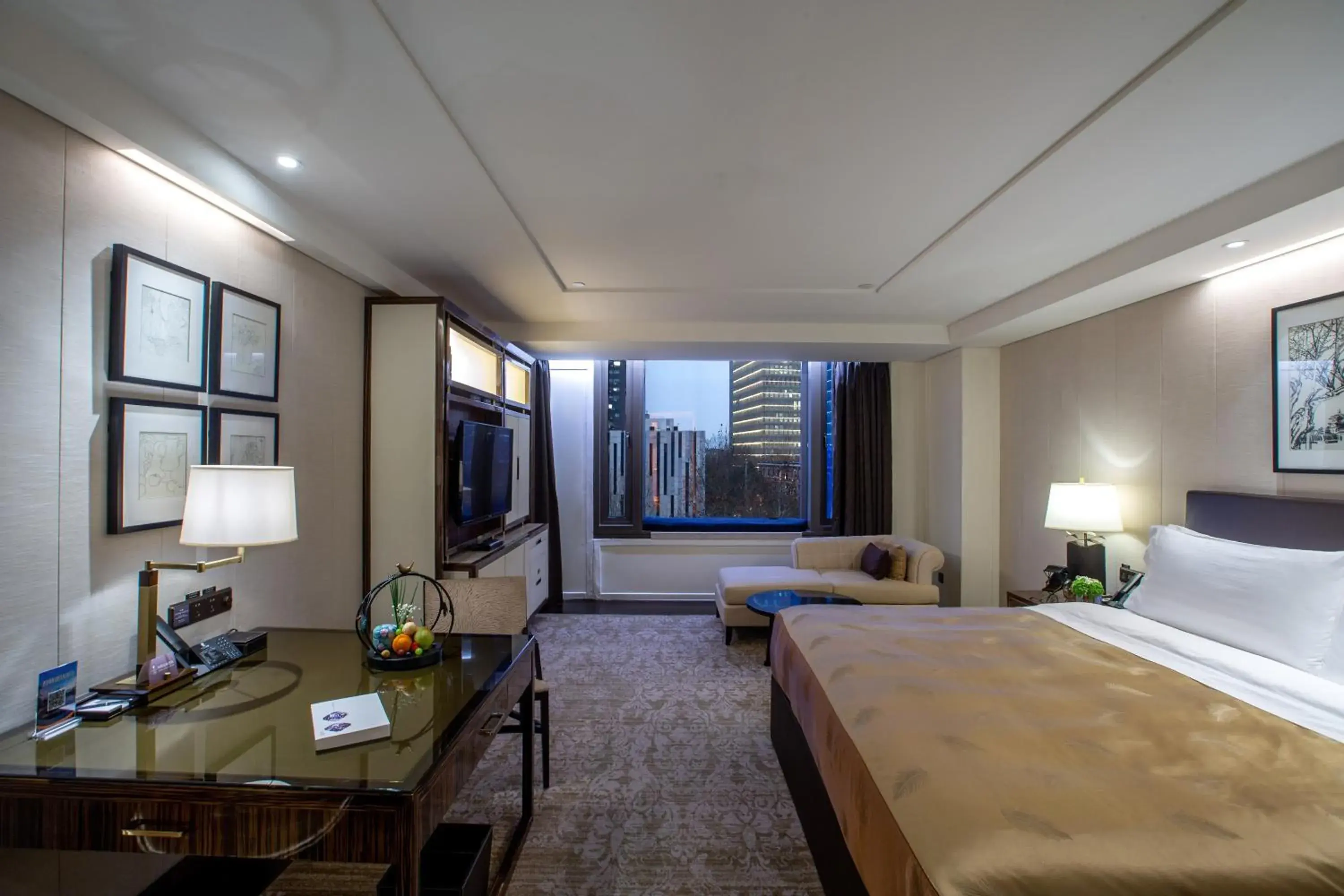 Superior City View King Room in The Grand Mansion Hotel,Nanjing Superior City View King Room in The Grand Mansion Hotel,Nanjing