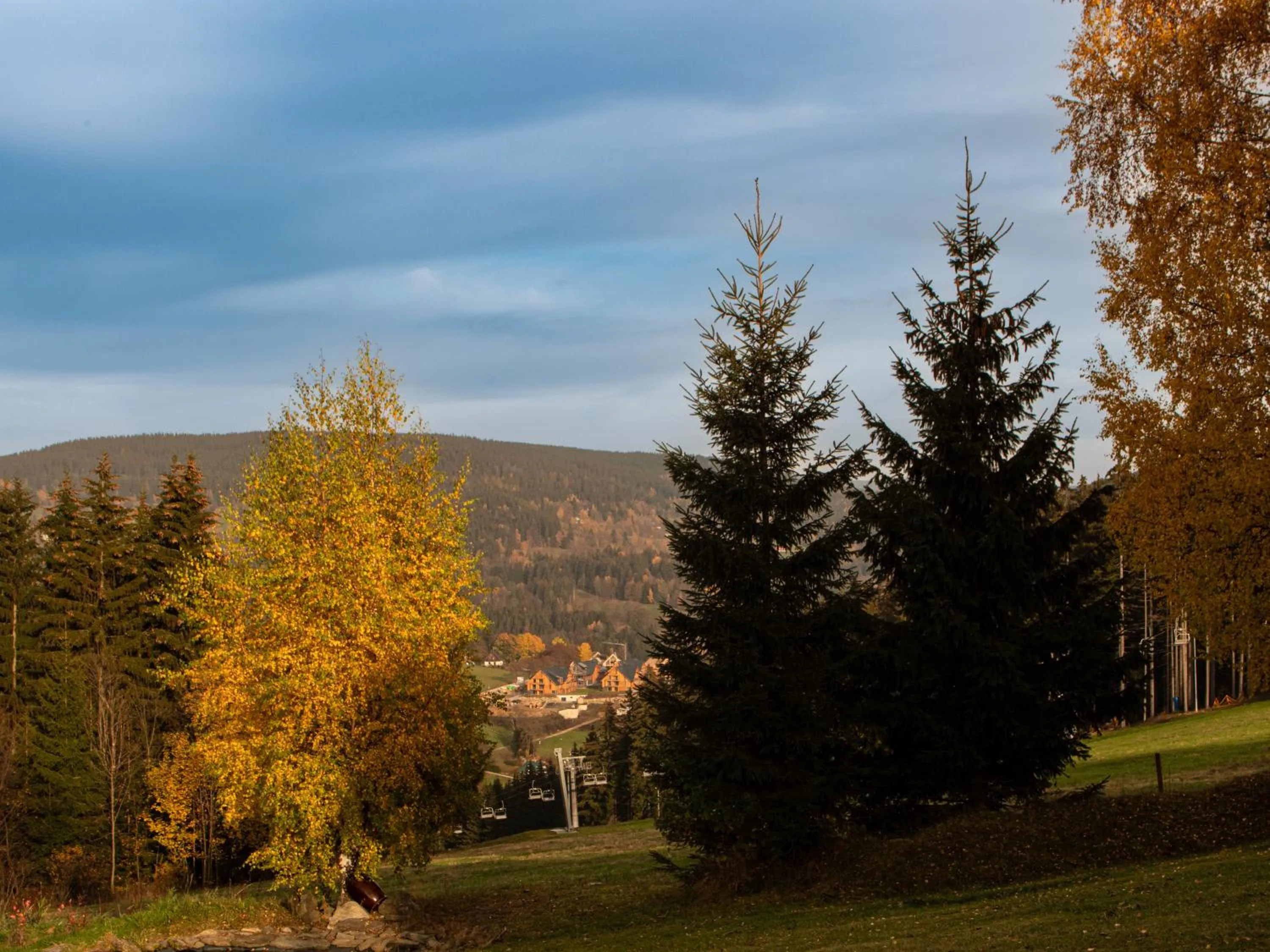 Autumn in Aldrov Resort