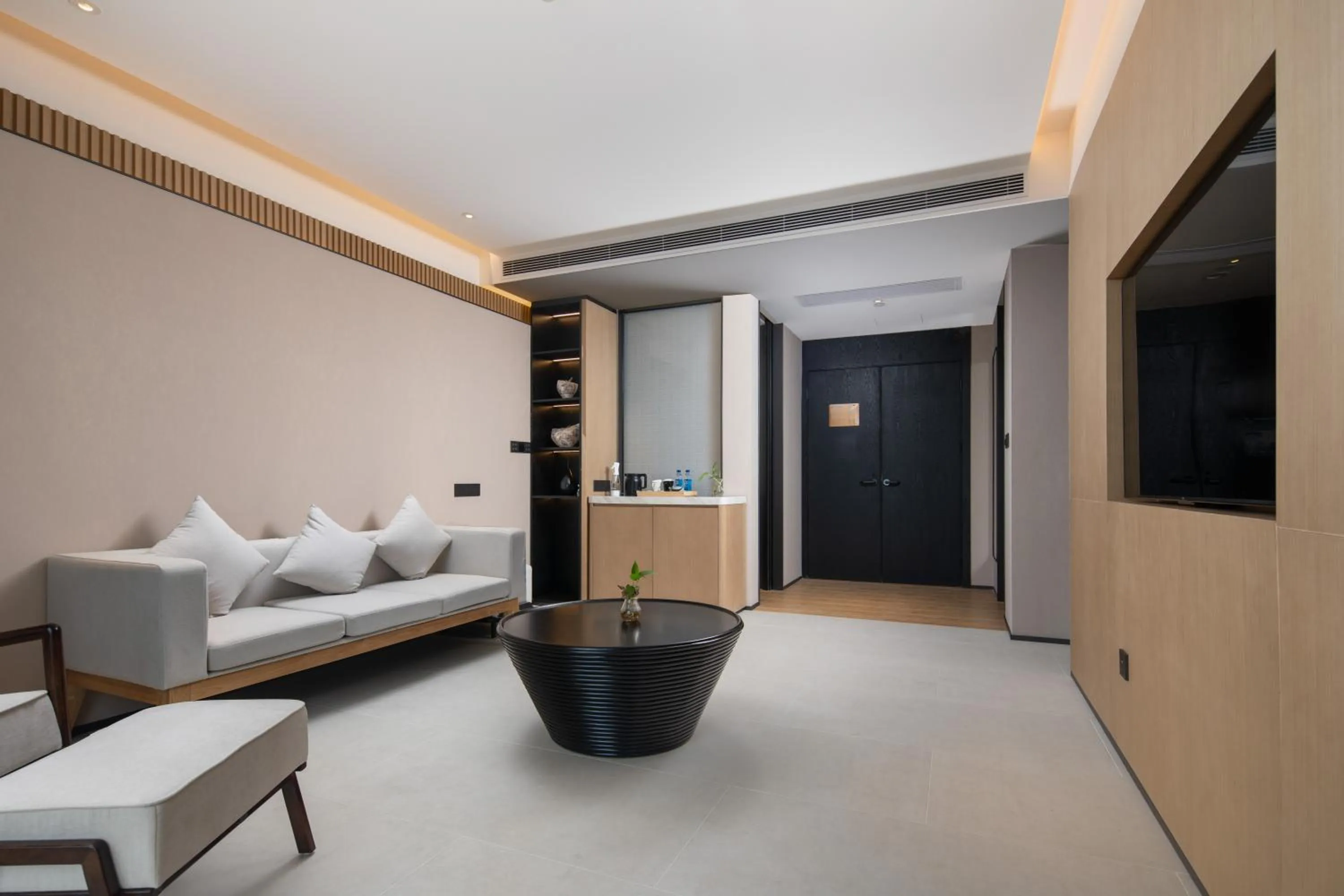 Living room in GINCO Hotel Guangzhou Baiyun Airport-24 Hour Airport Pick-up and Drop-off Service