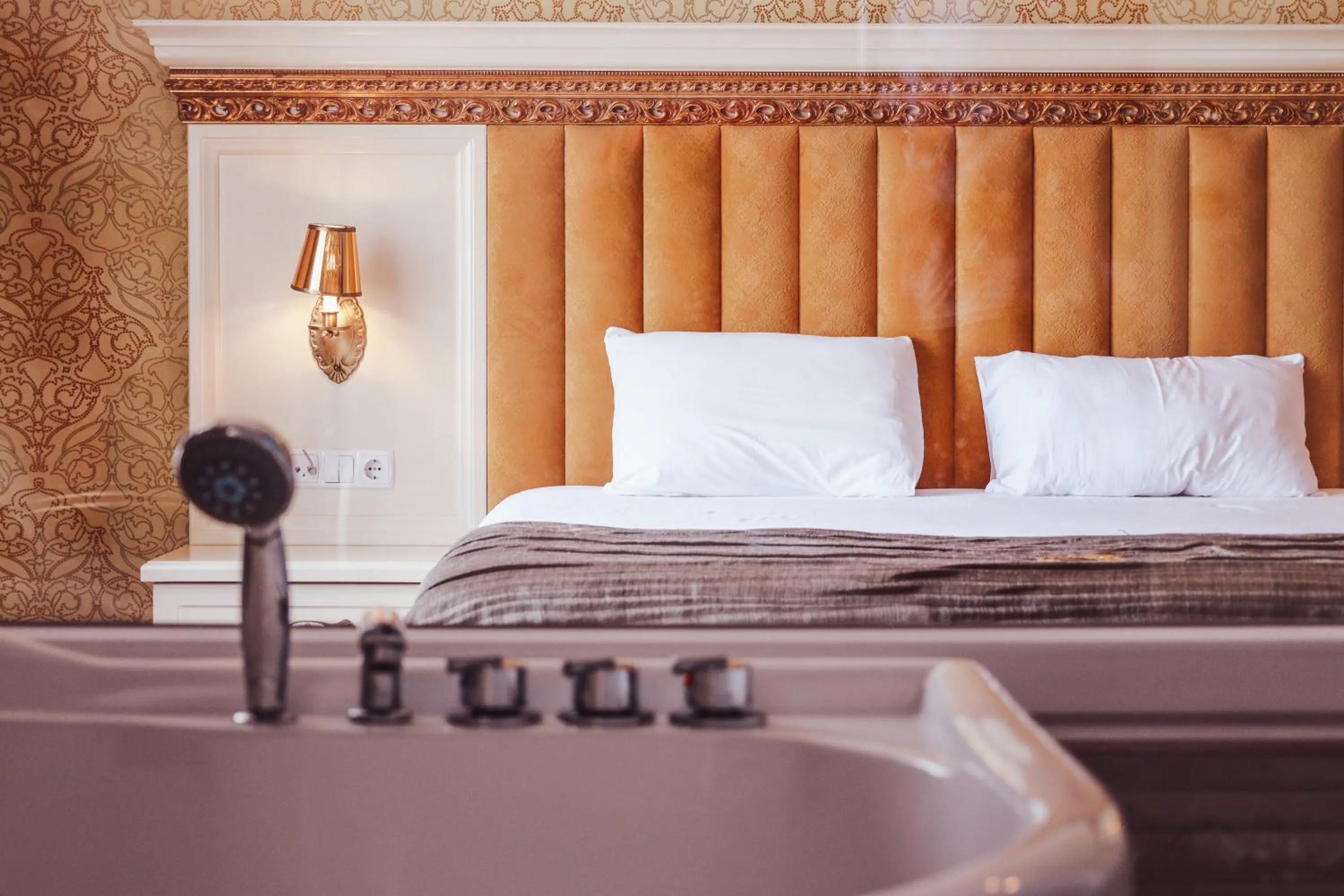 Nafron Hotel