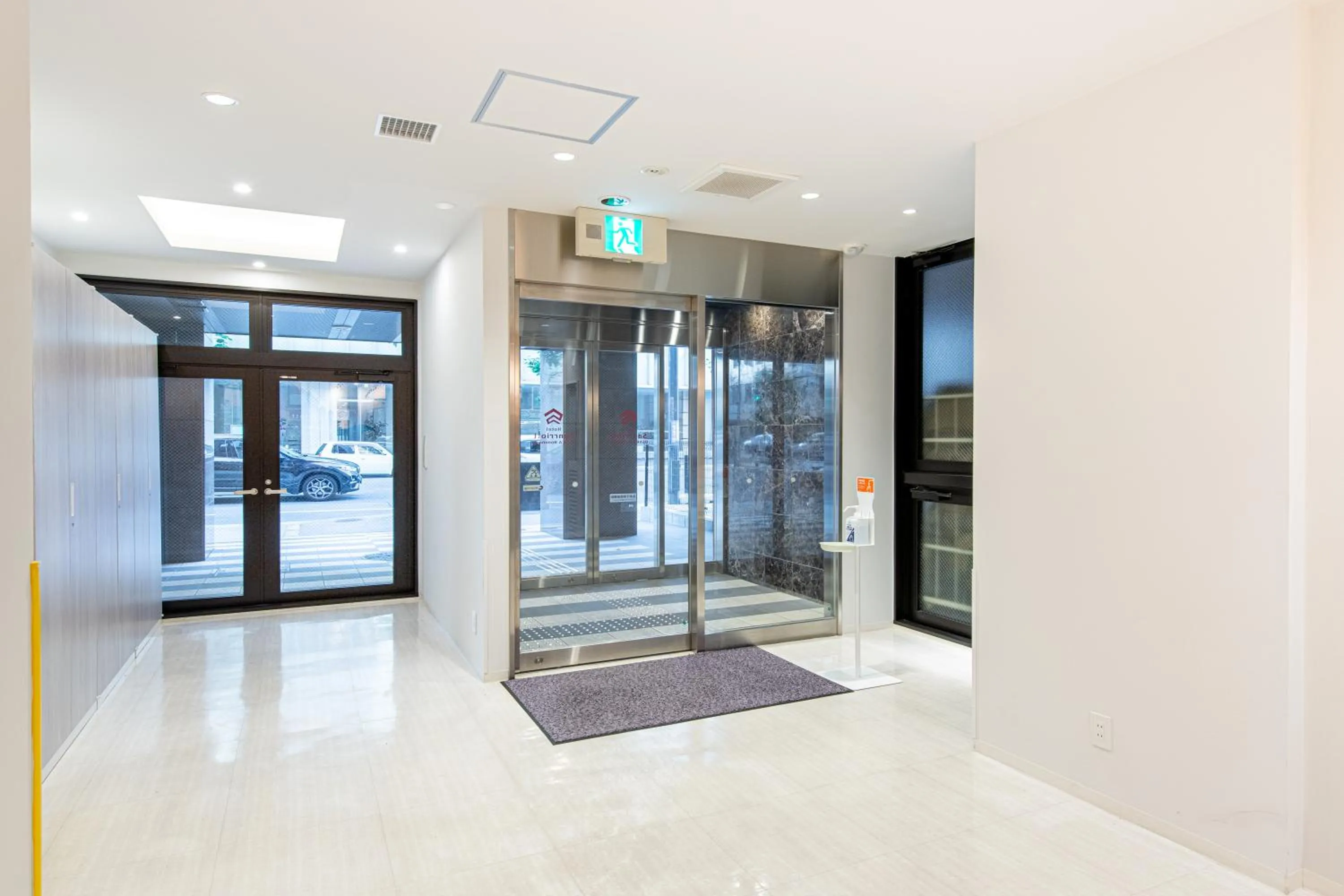 Lobby or reception in Hotel Sanrriott Osaka Hommachi