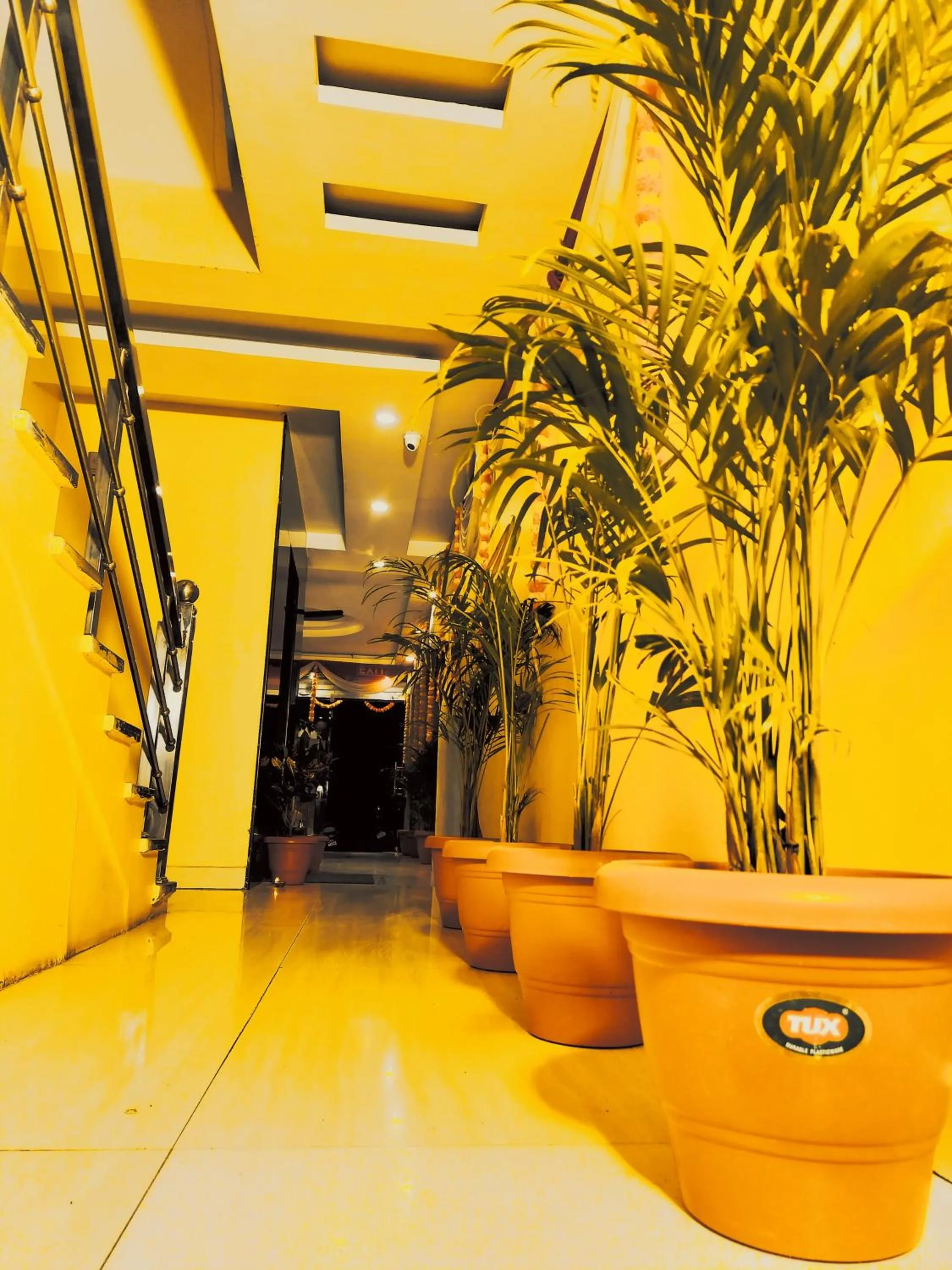 Lobby or reception in HOTEL R K PALACE Bhopal