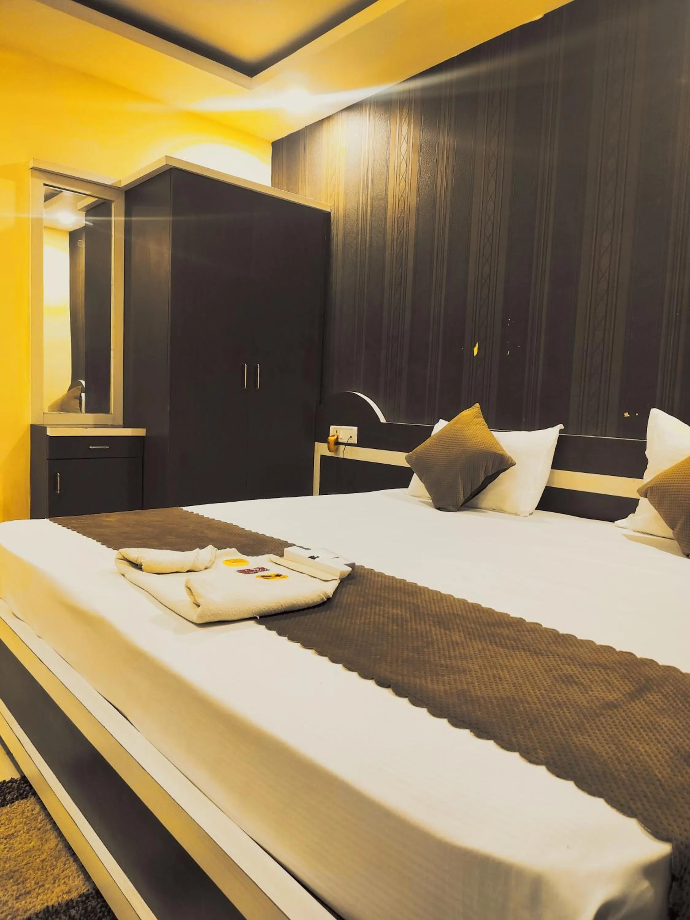 Bed in HOTEL R K PALACE Bhopal