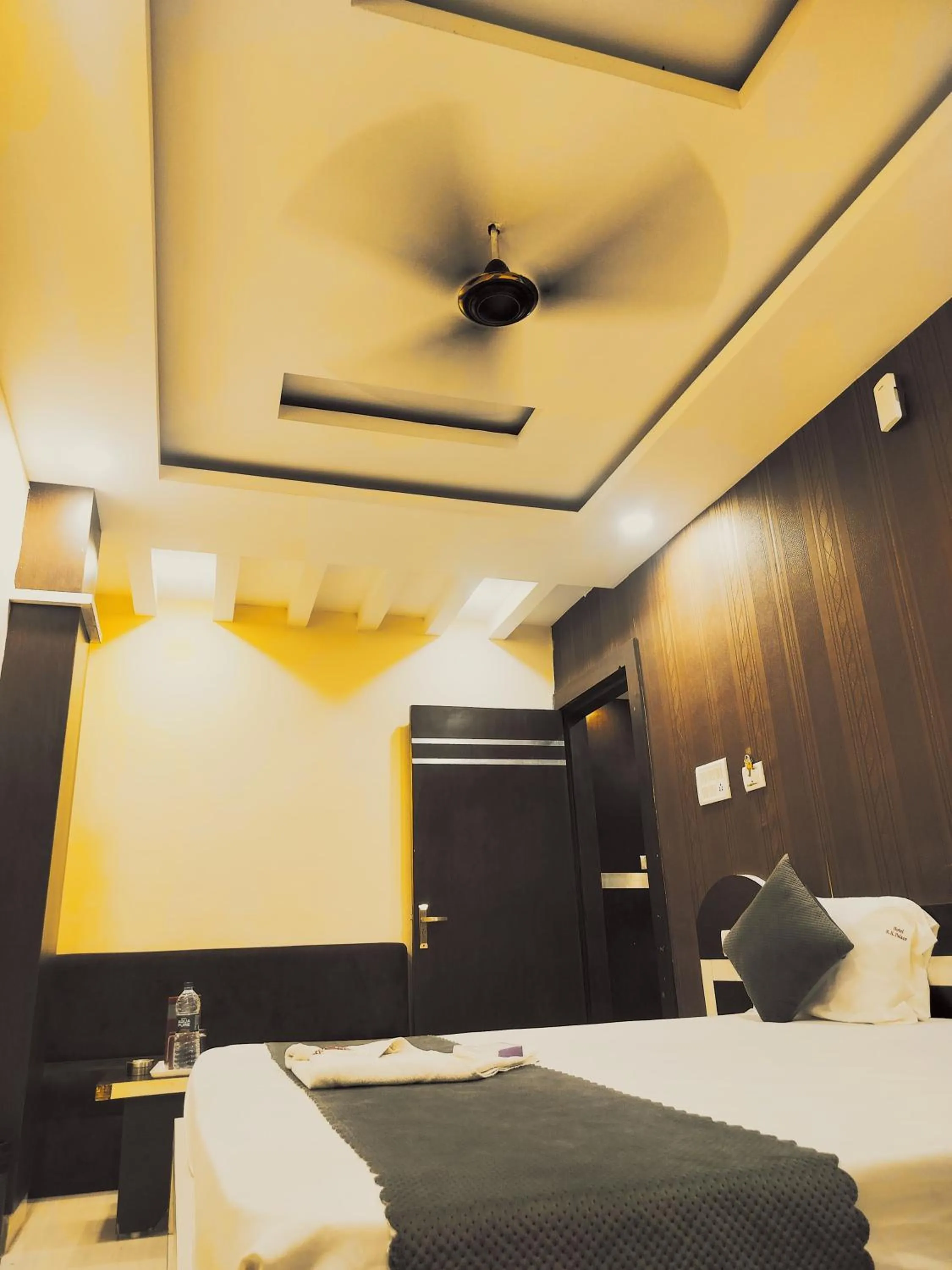 Bed in HOTEL R K PALACE Bhopal