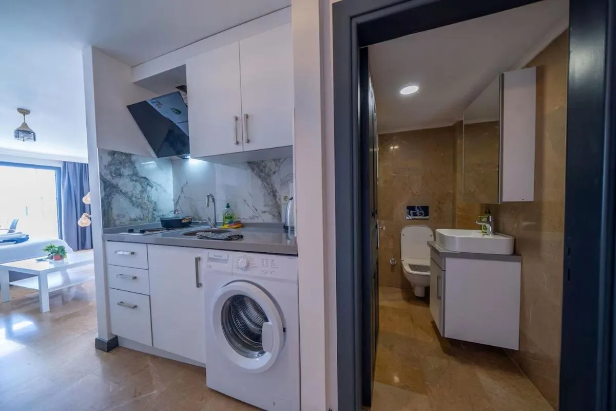 Kitchen or kitchenette in İlya Apart 2